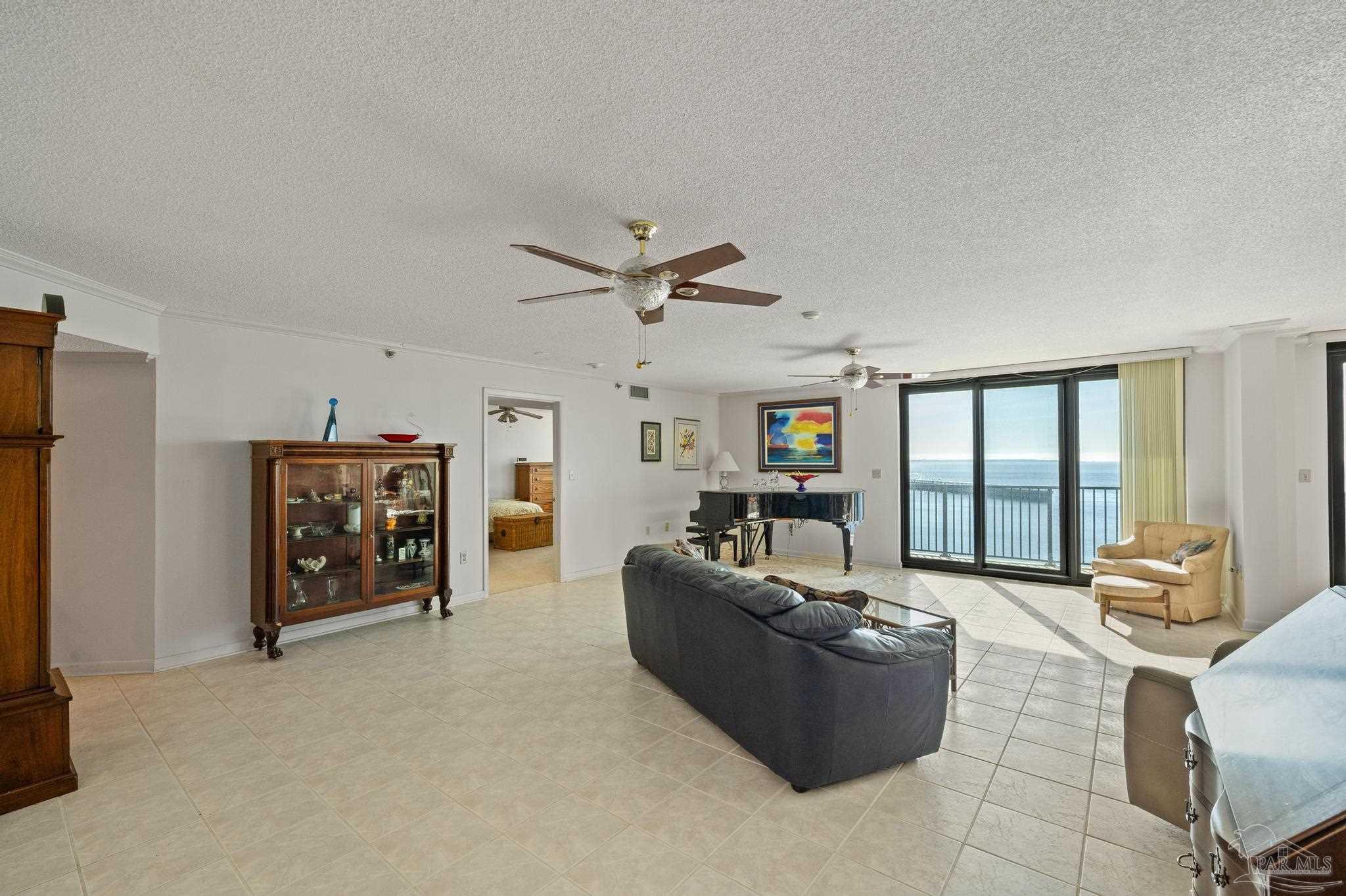 405 Port Royal Way # 405