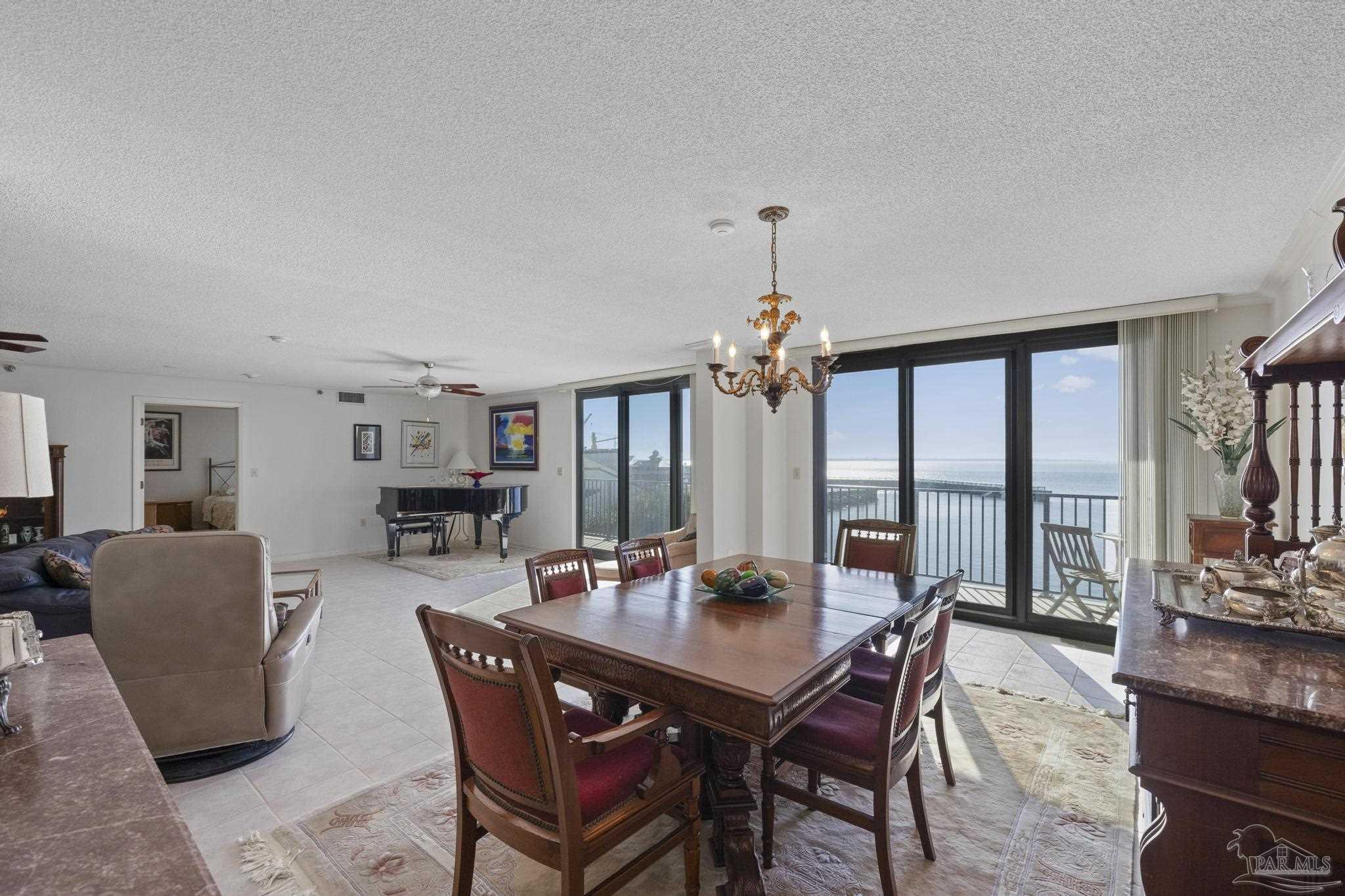 405 Port Royal Way # 405