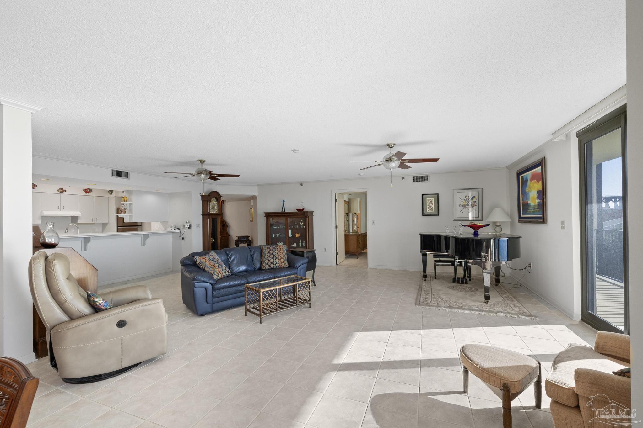 405 Port Royal Way # 405