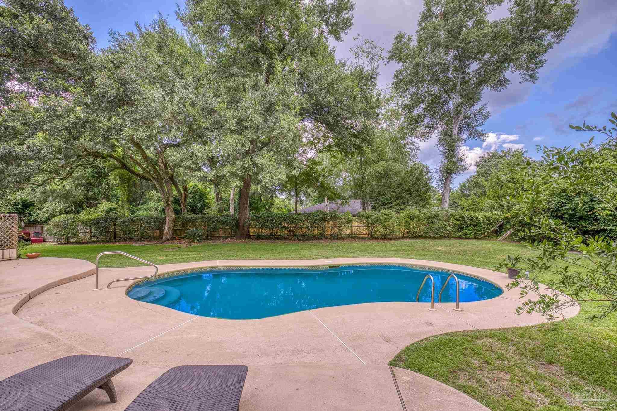 3465 River Gardens Cir