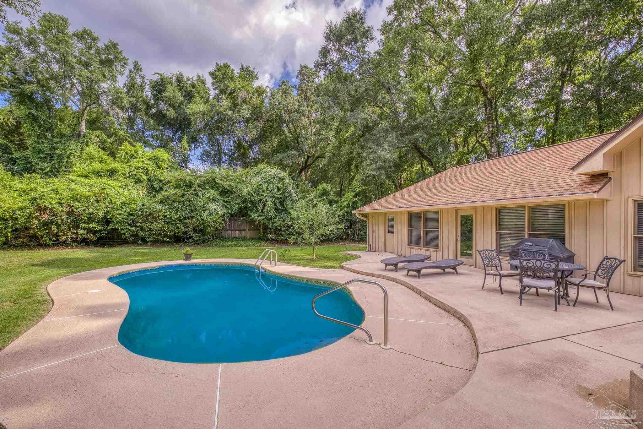 3465 River Gardens Cir