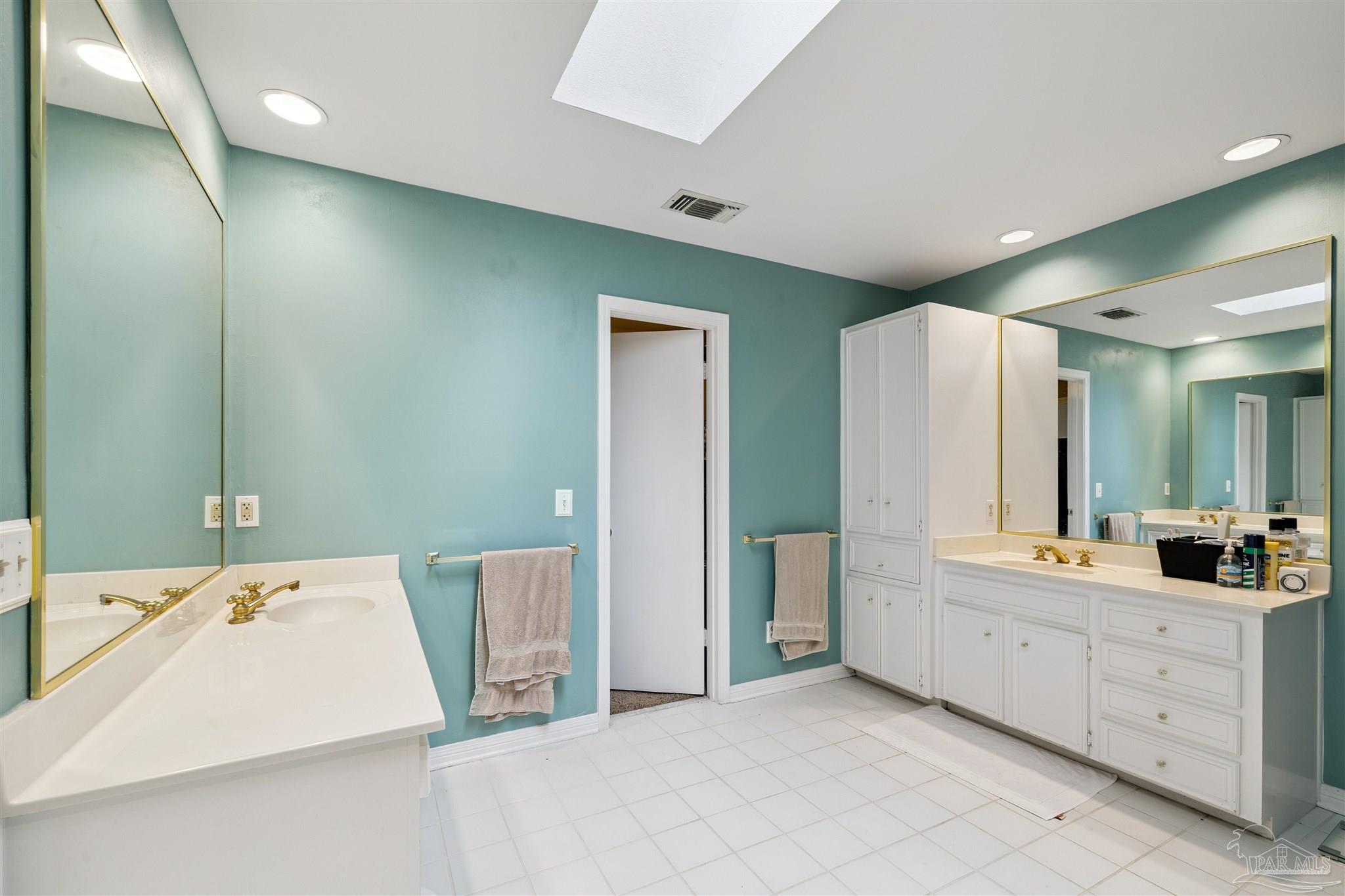 3465 River Gardens Cir