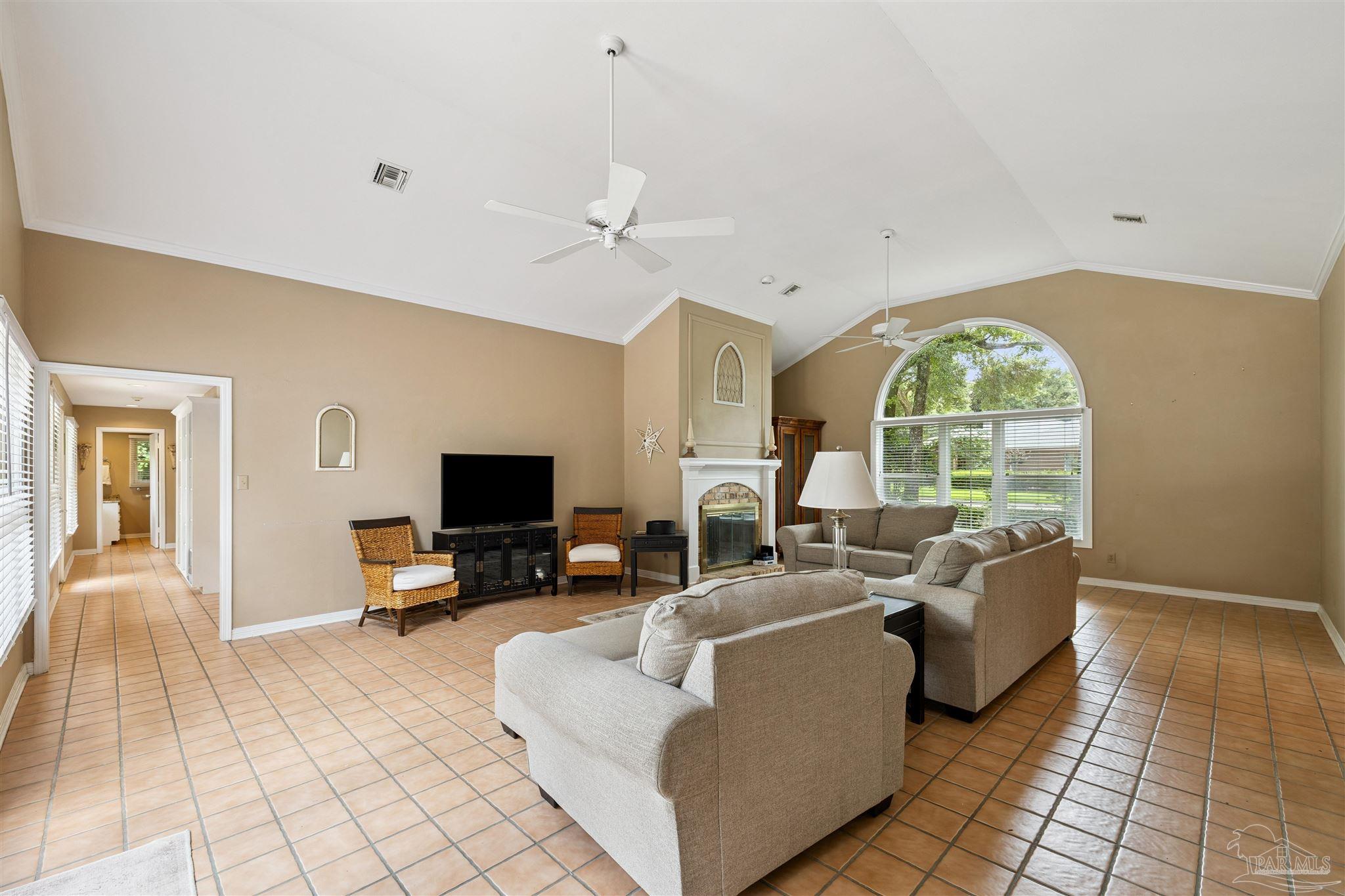 3465 River Gardens Cir