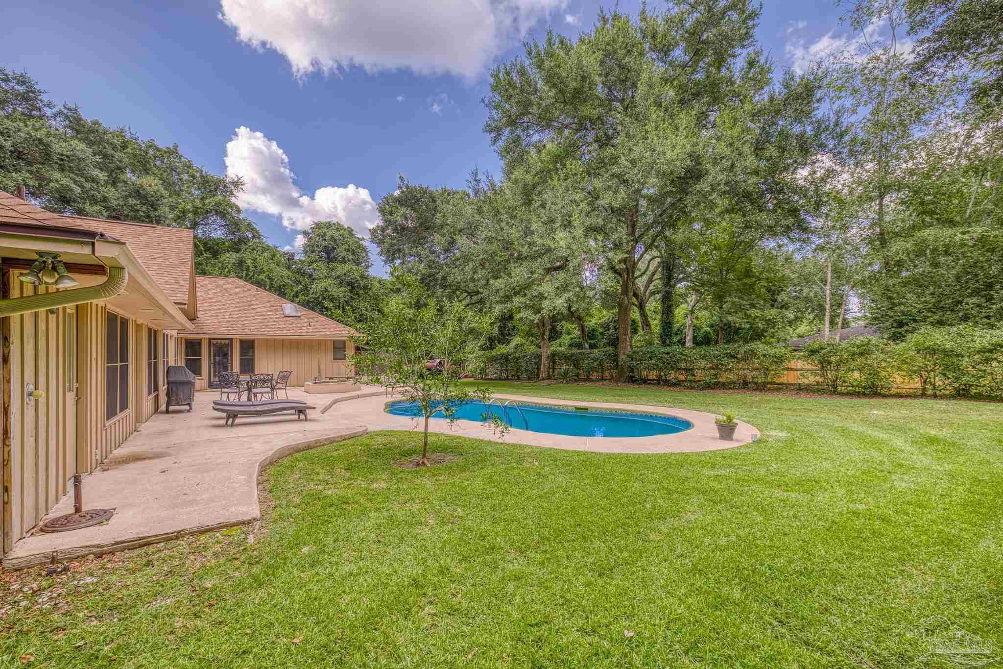 3465 River Gardens Cir