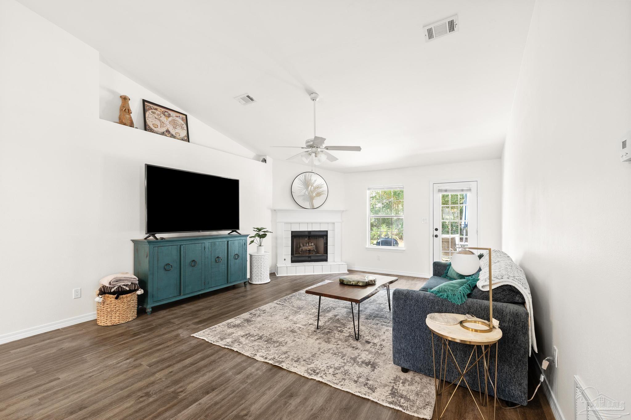 1662 Beachside Dr