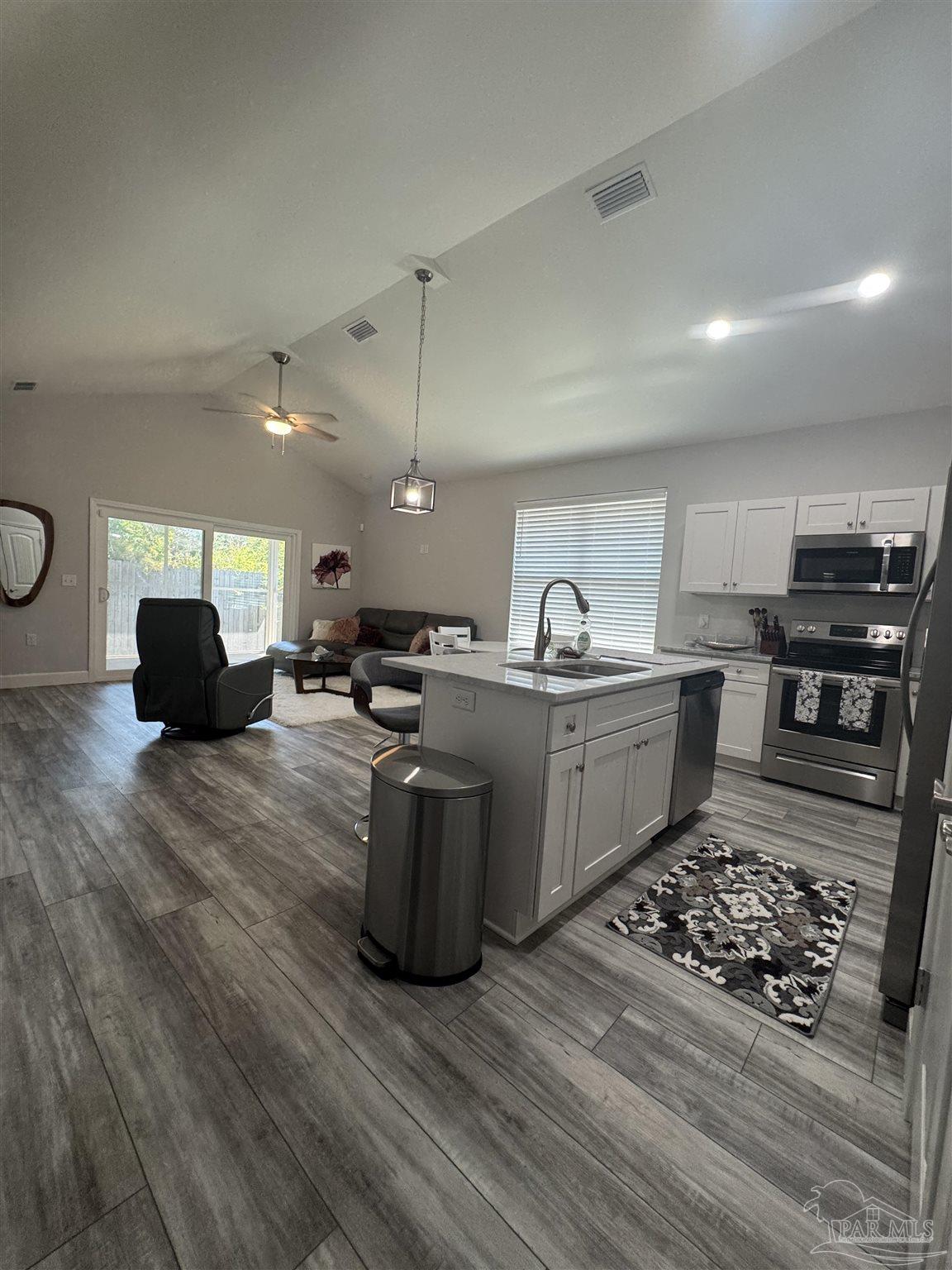 5308 Cambria Dr