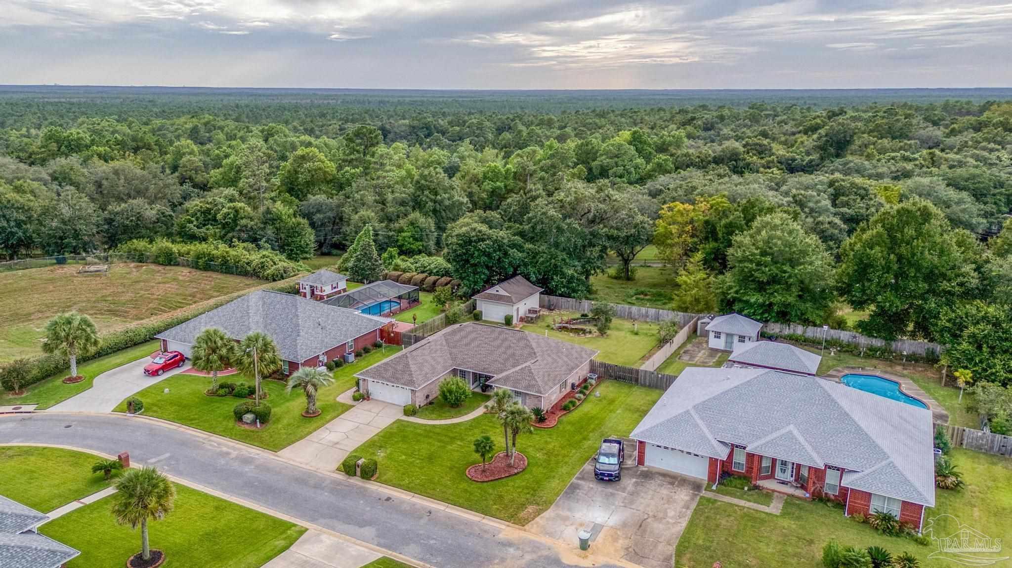 7563 Hayfield Cir