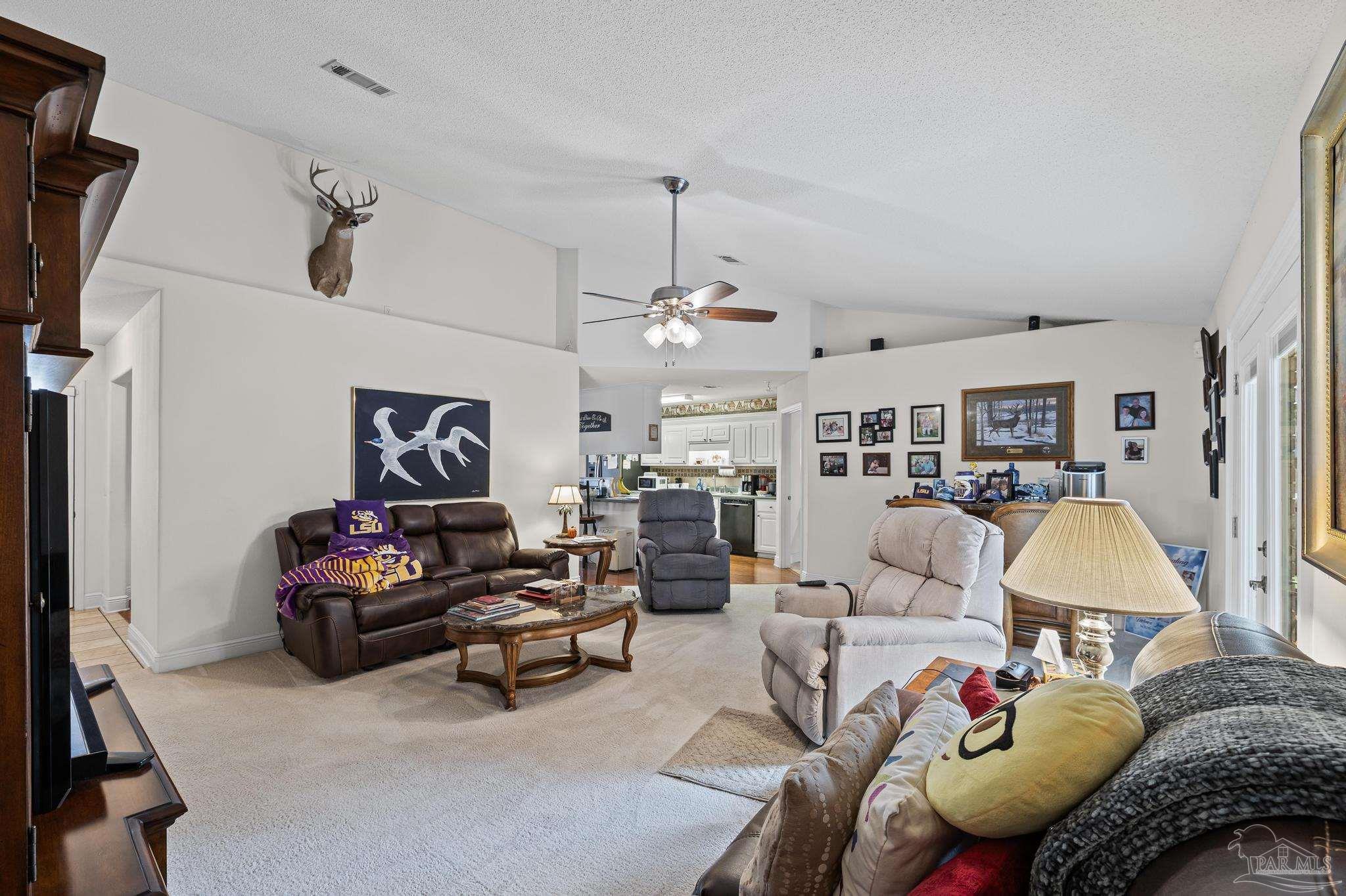 7563 Hayfield Cir