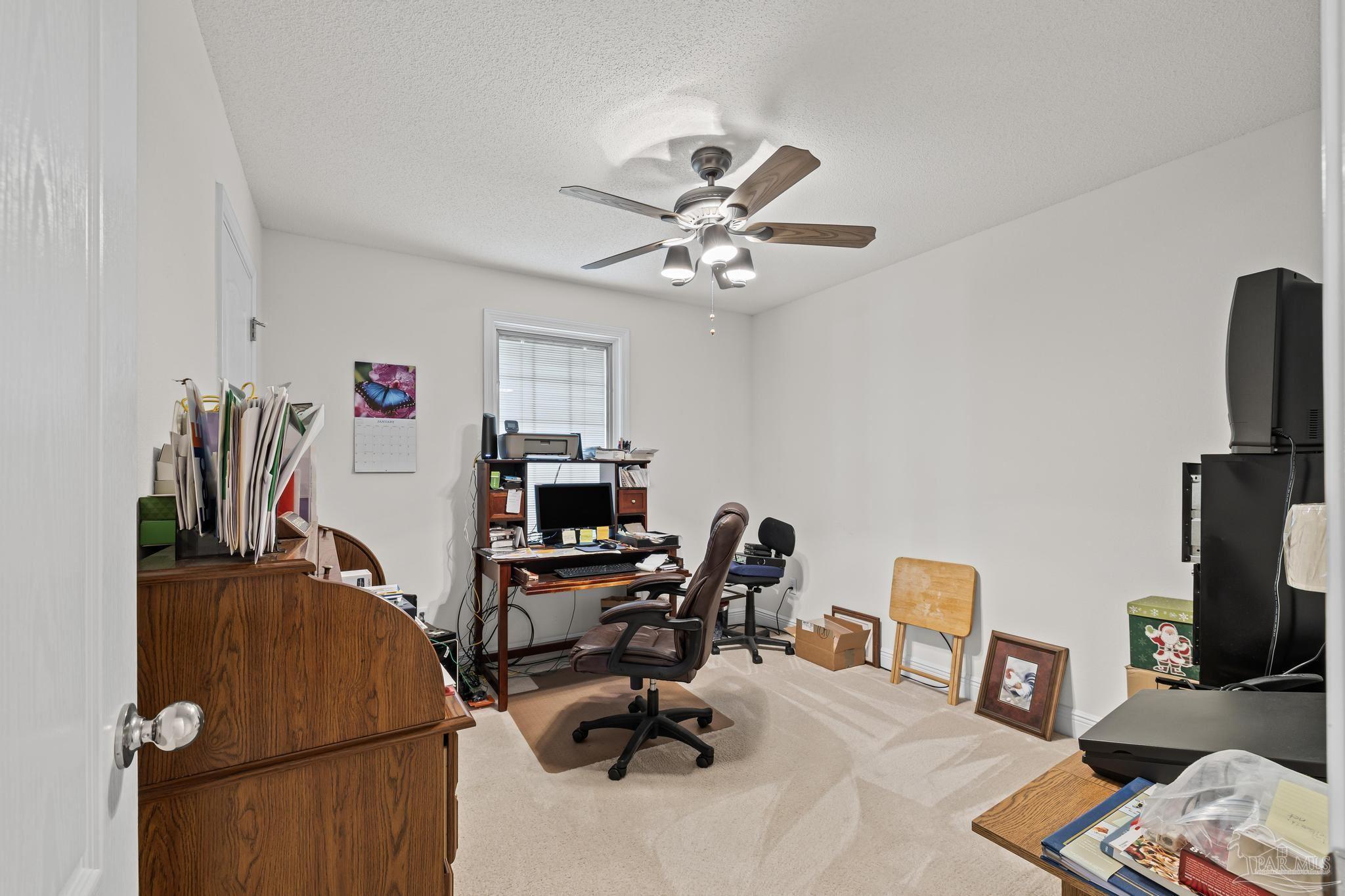 7563 Hayfield Cir