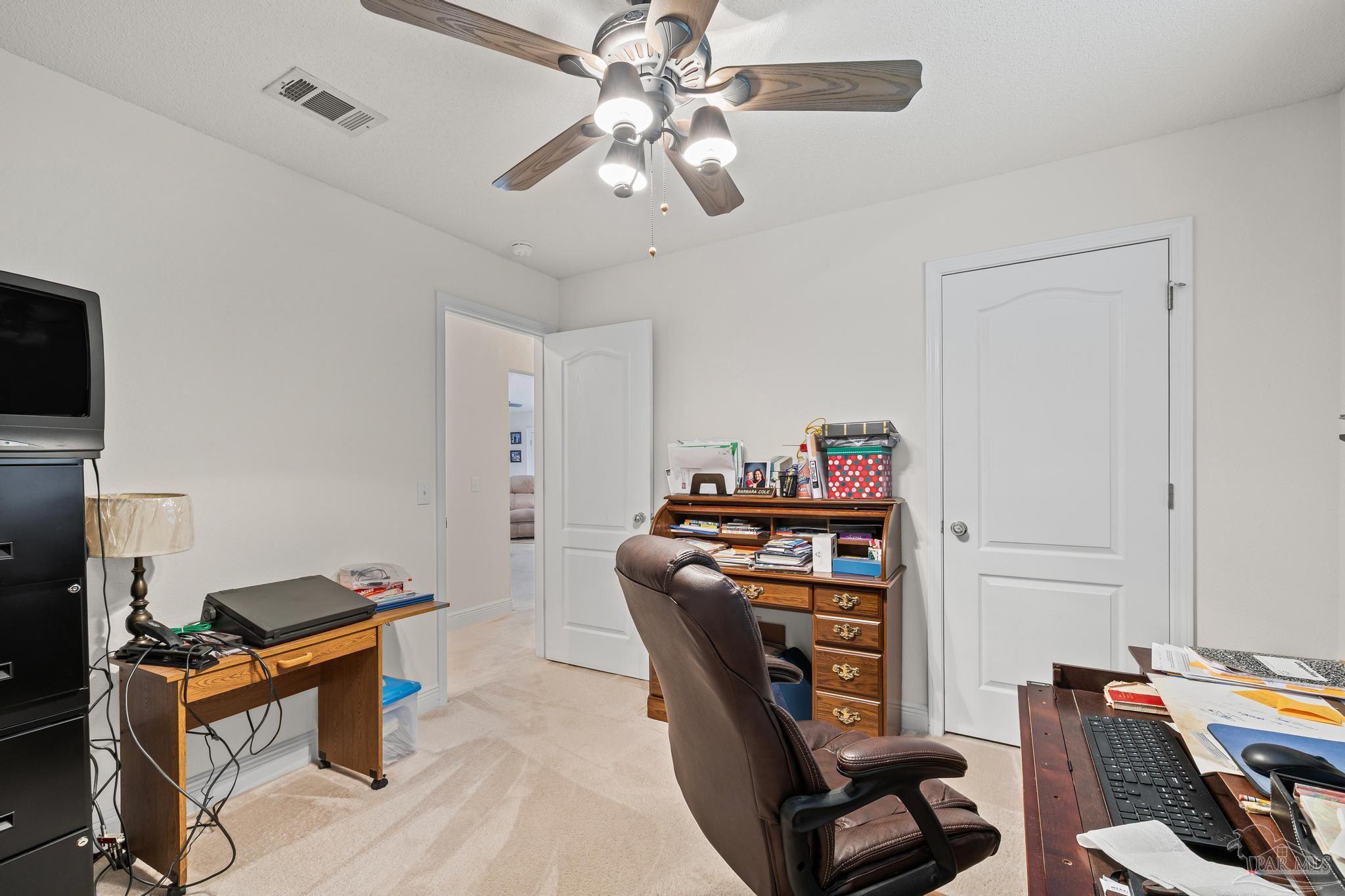 7563 Hayfield Cir