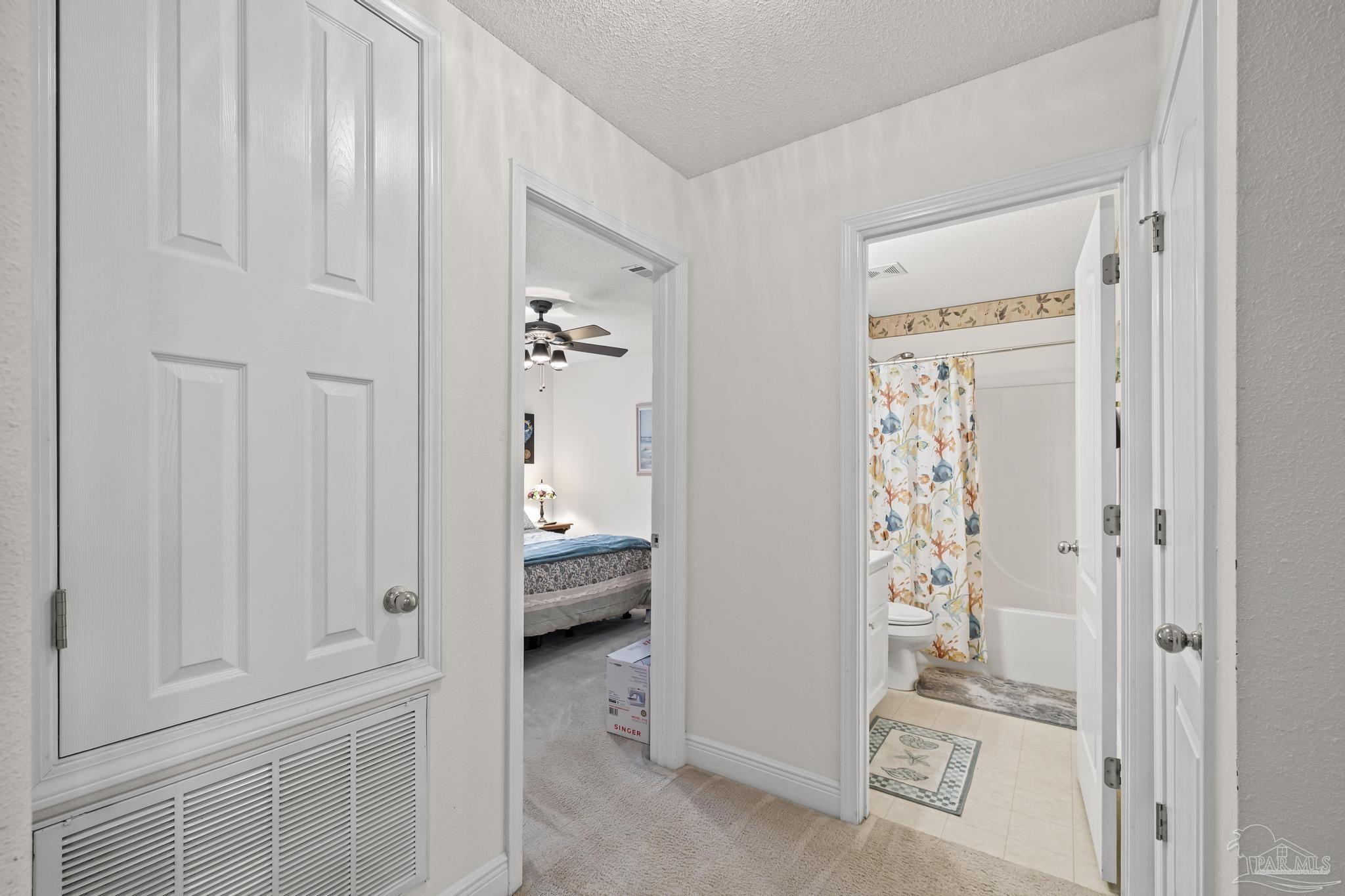 7563 Hayfield Cir