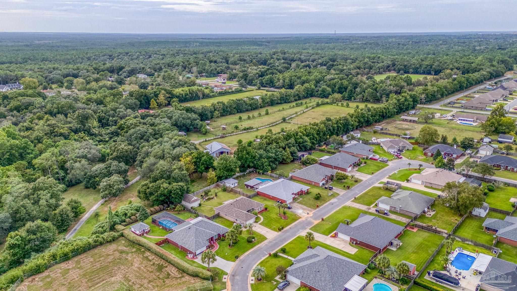 7563 Hayfield Cir