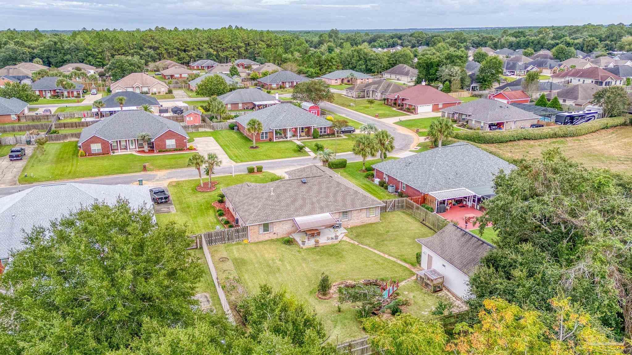 7563 Hayfield Cir