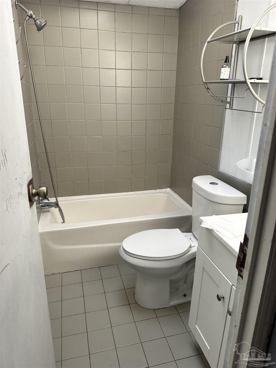 2240 Crescent Wood Rd, Navarre