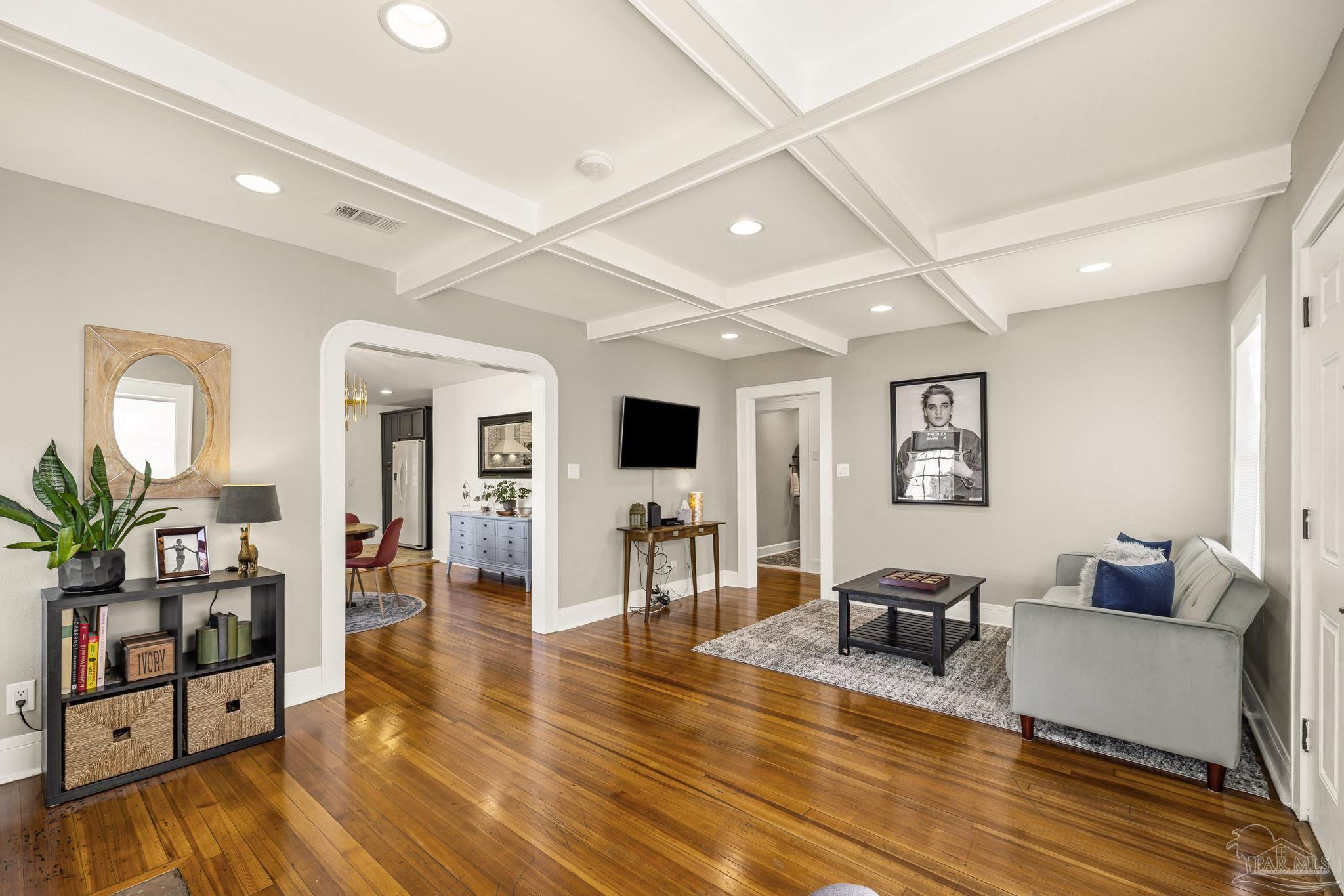 724 N K St, Pensacola