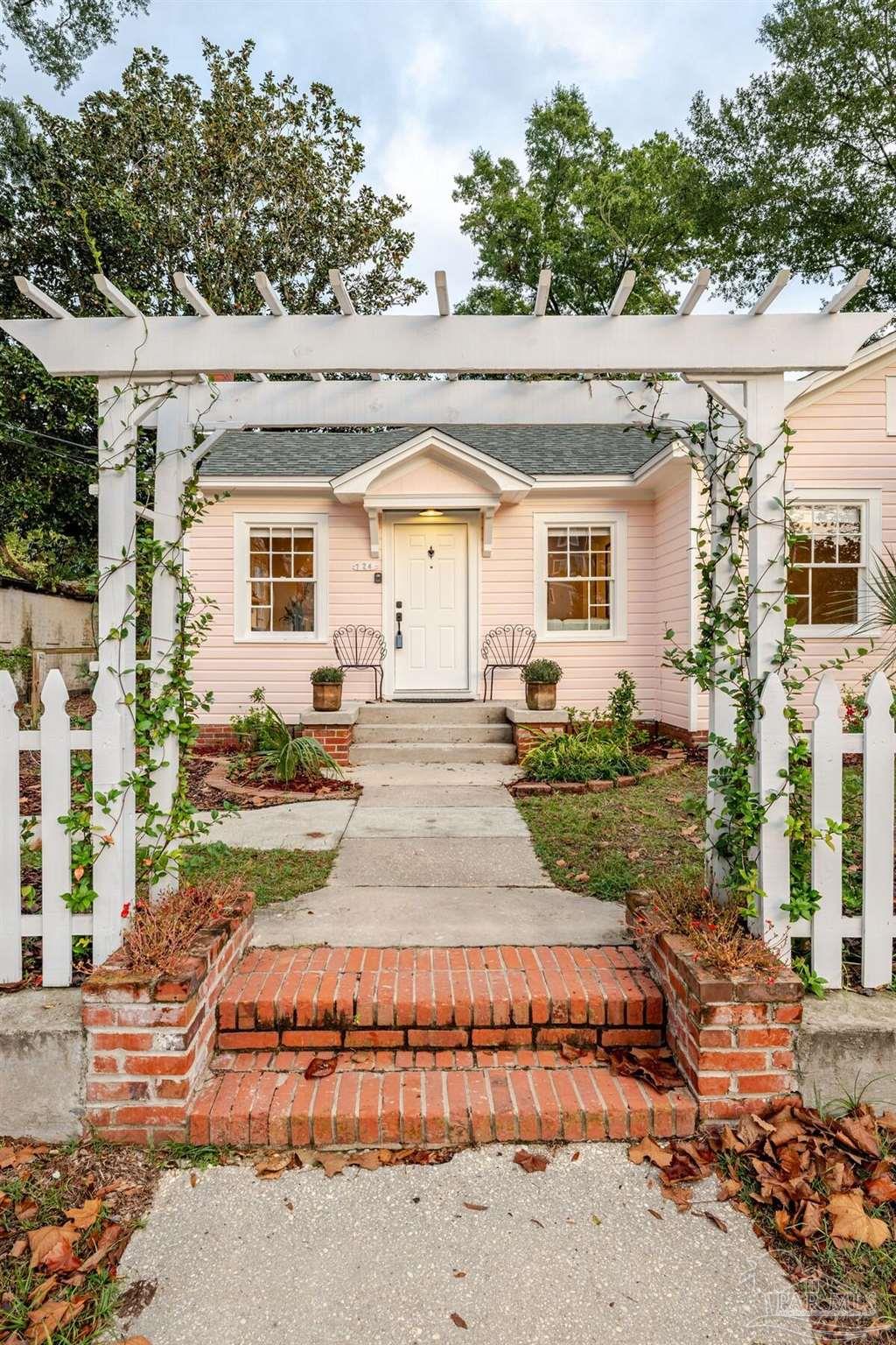 724 N K St, Pensacola