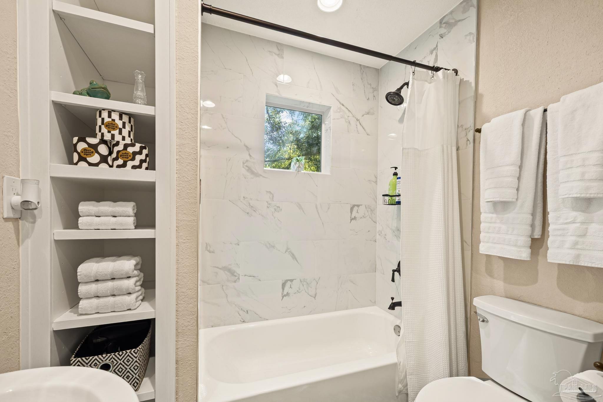 724 N K St, Pensacola