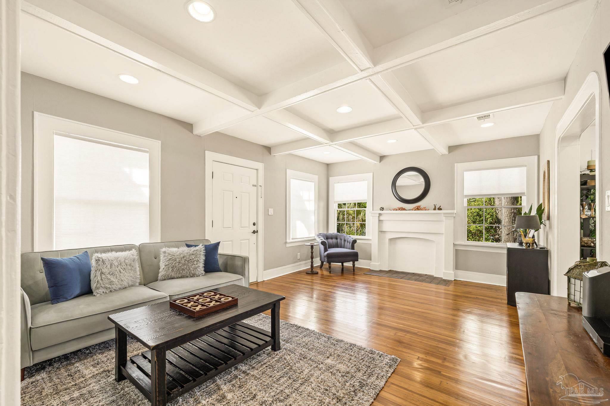 724 N K St, Pensacola