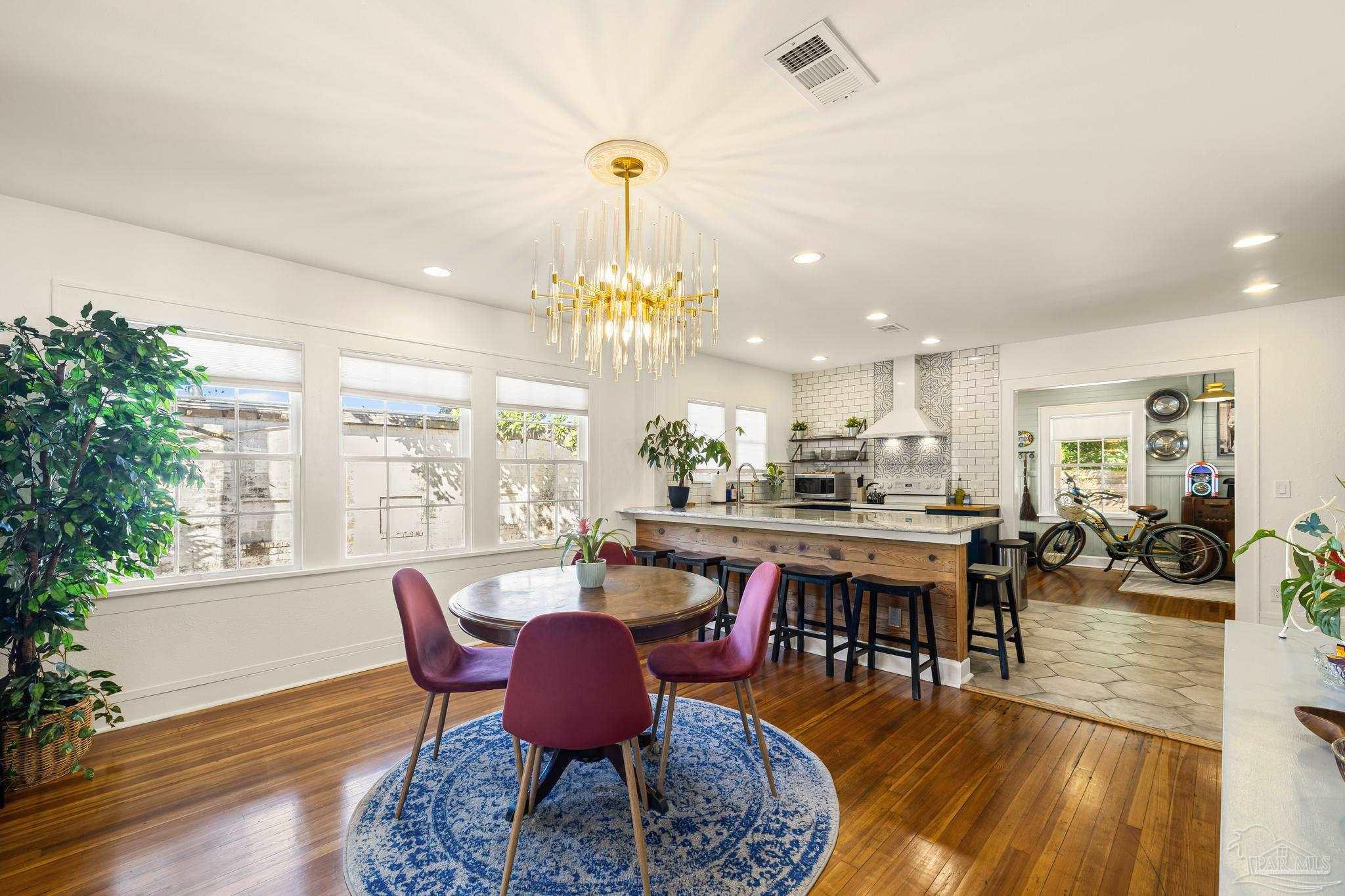 724 N K St, Pensacola