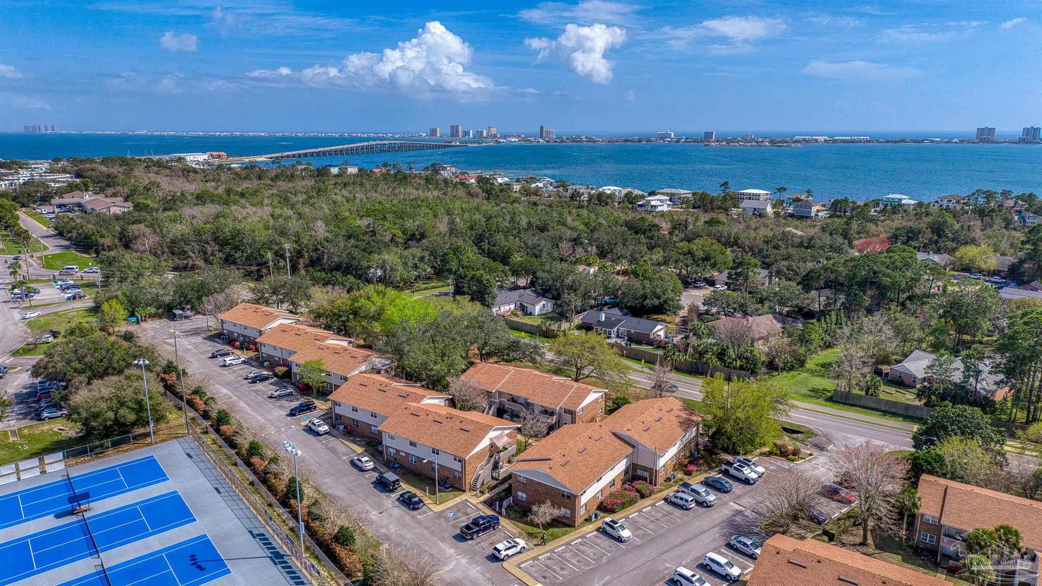 1200 Shoreline Dr # 312