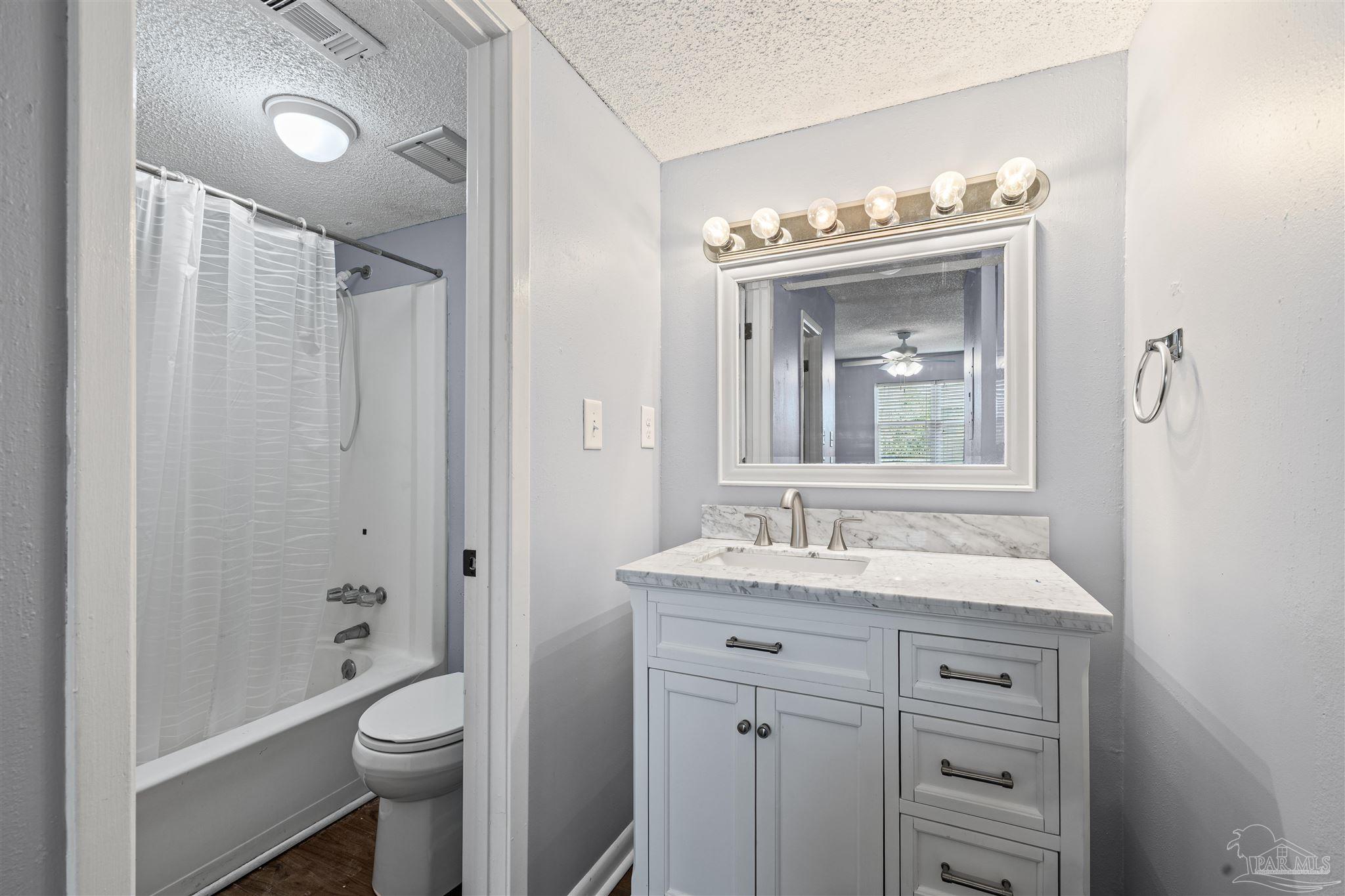 1200 Shoreline Dr # 312