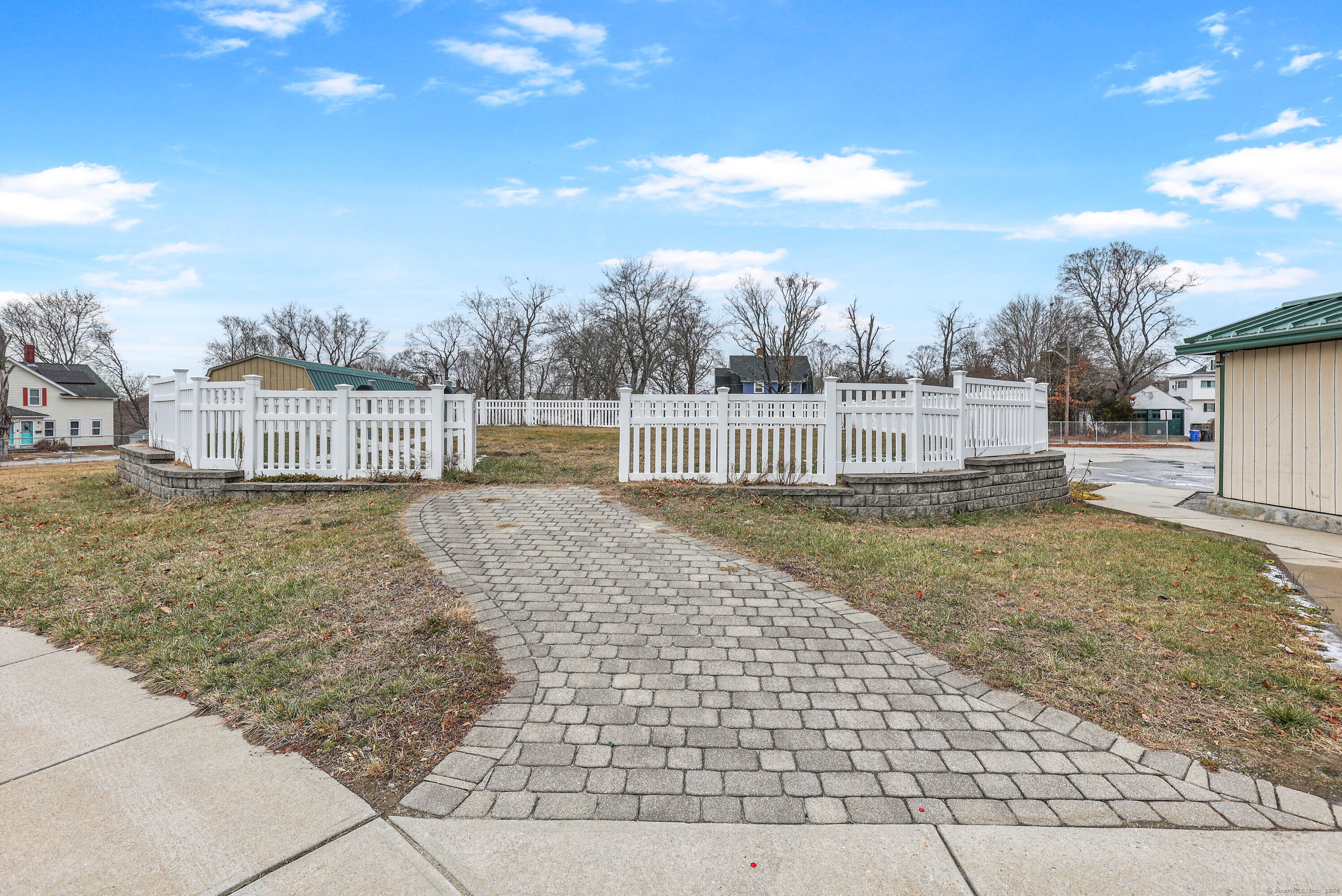 651 Norwich Road