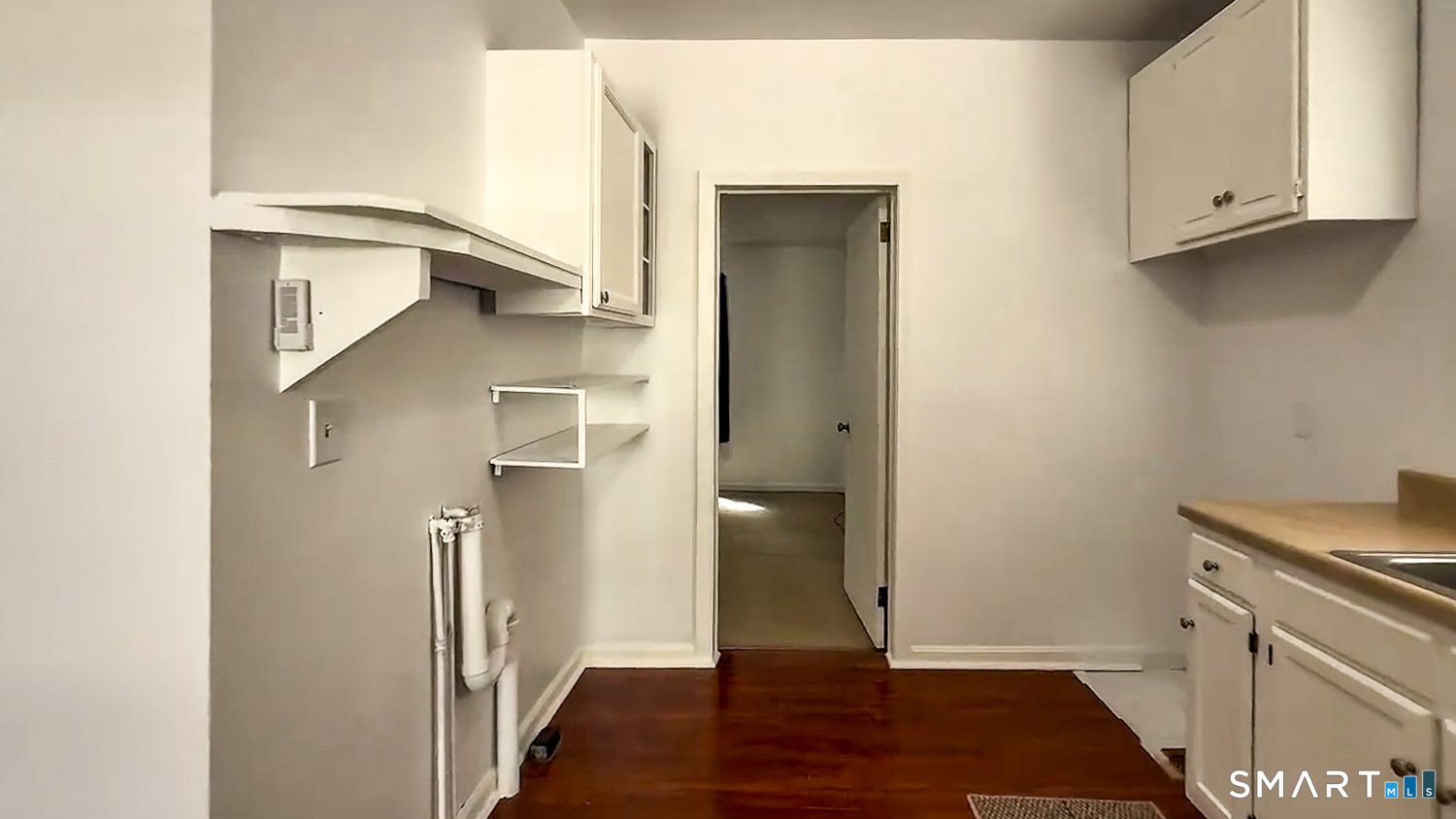 385 Putnam Pike
