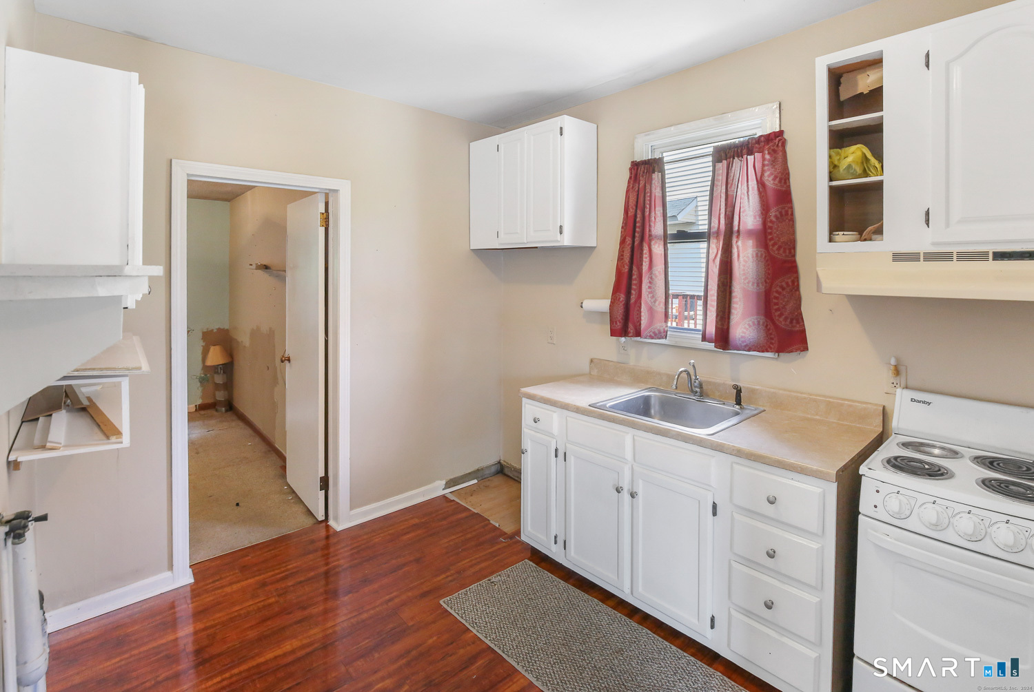 385 Putnam Pike