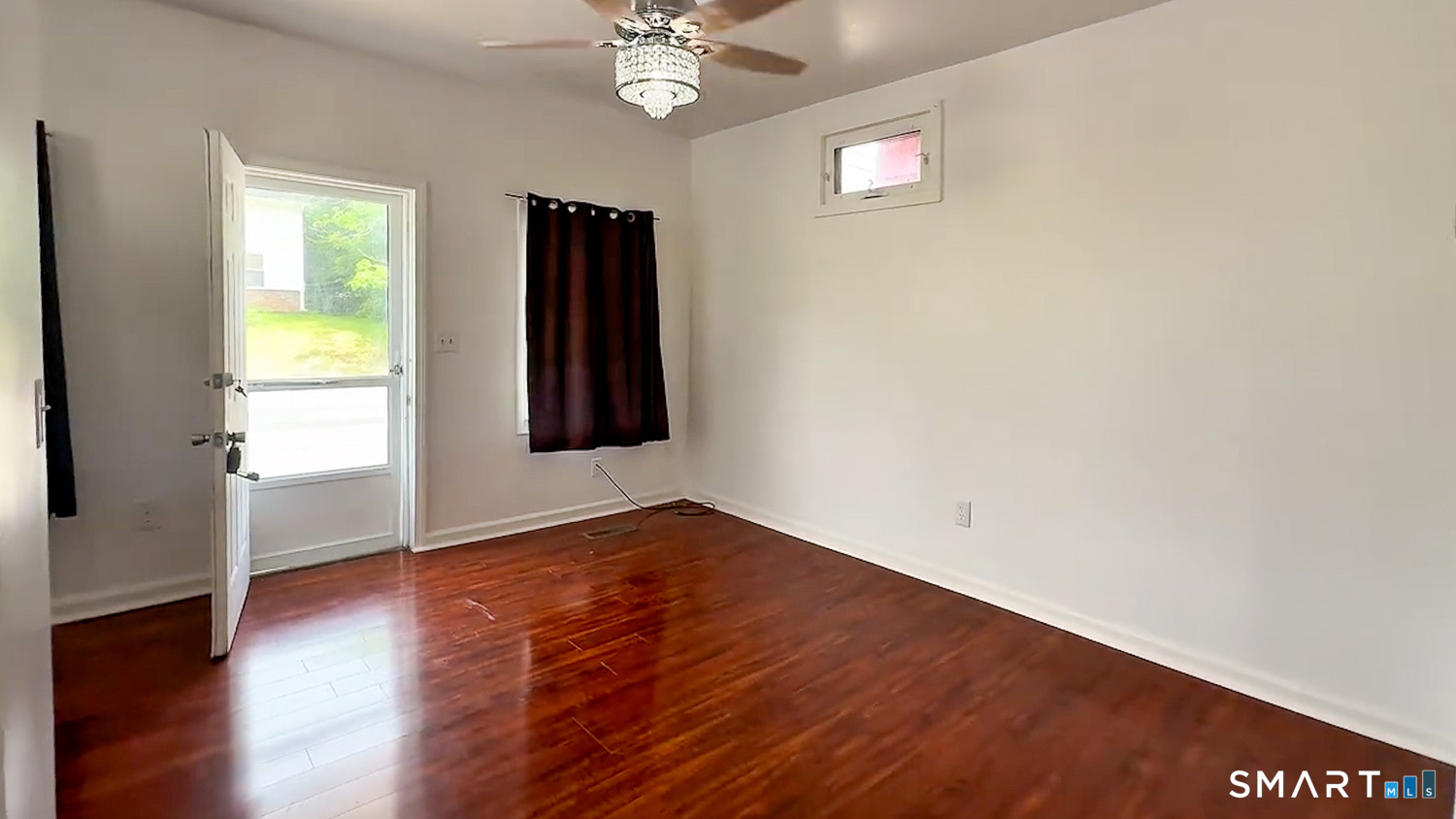 385 Putnam Pike