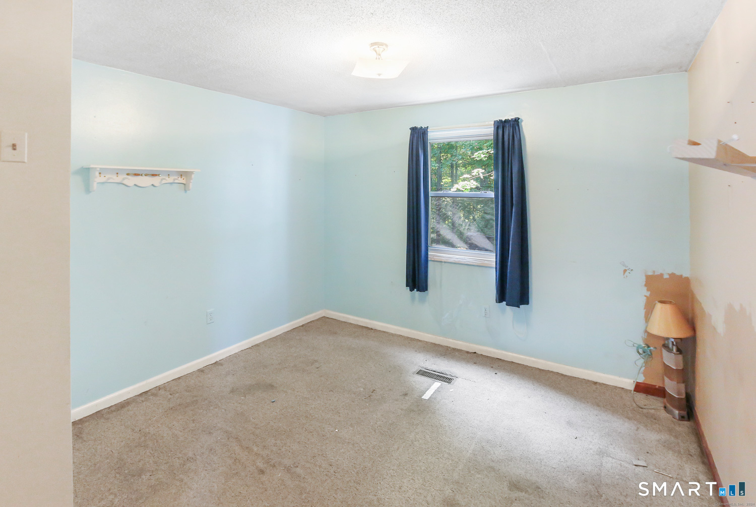 385 Putnam Pike