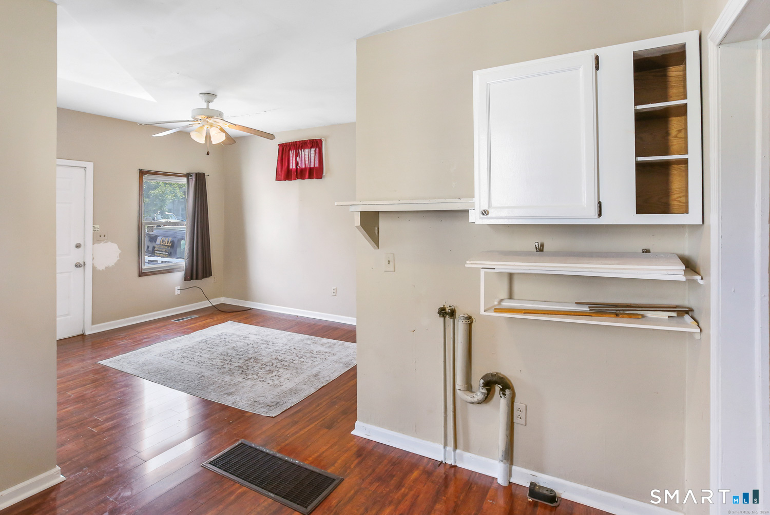 385 Putnam Pike