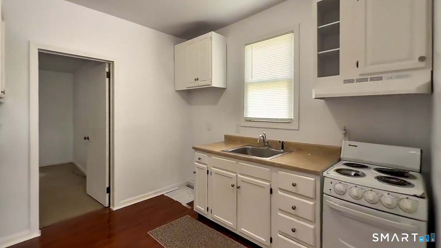 385 Putnam Pike