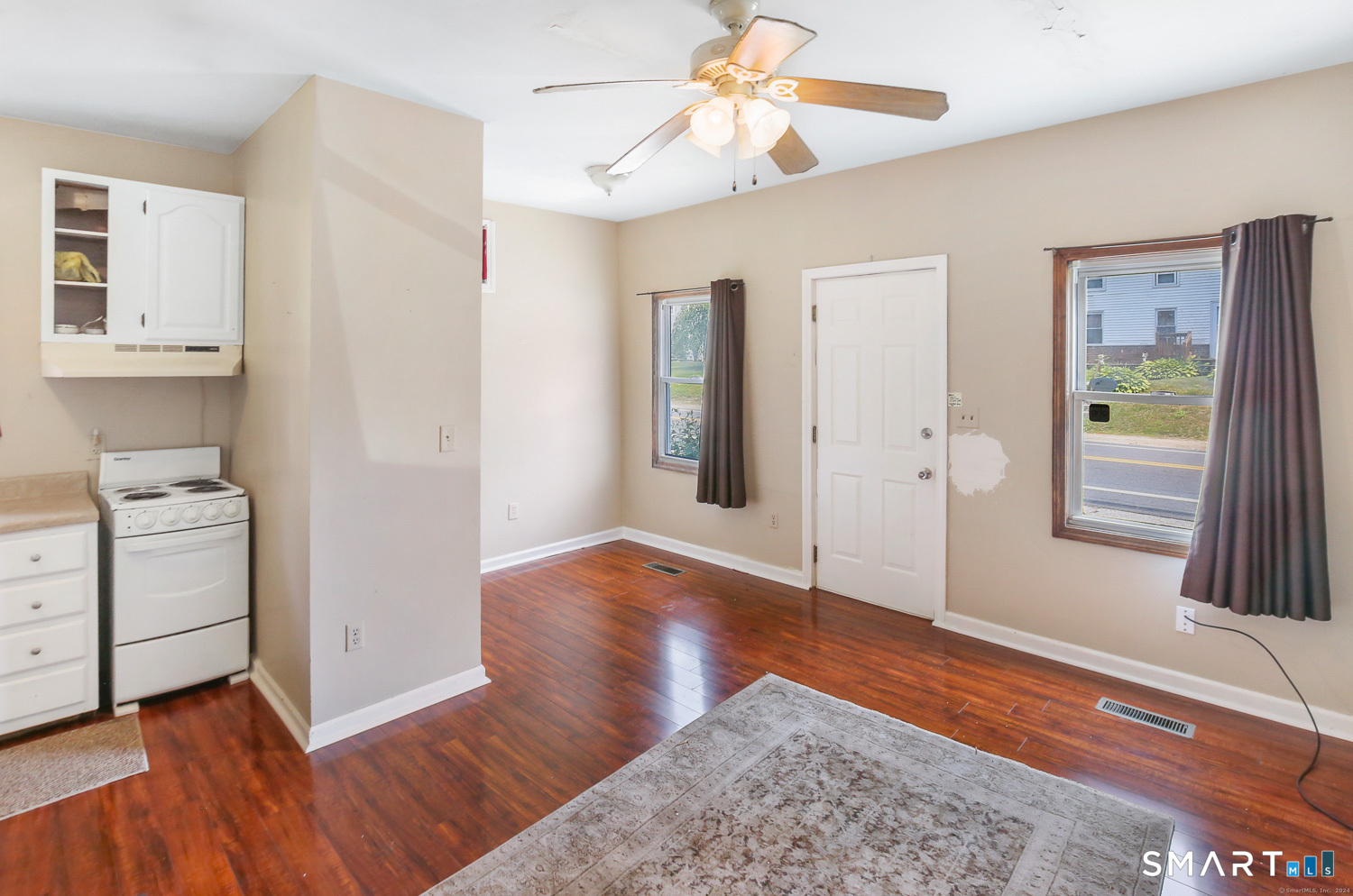 385 Putnam Pike