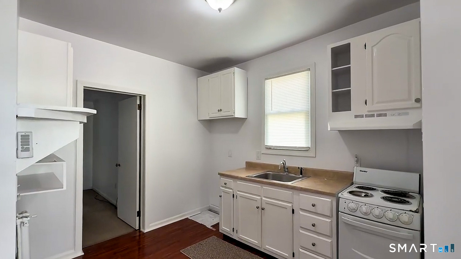 385 Putnam Pike