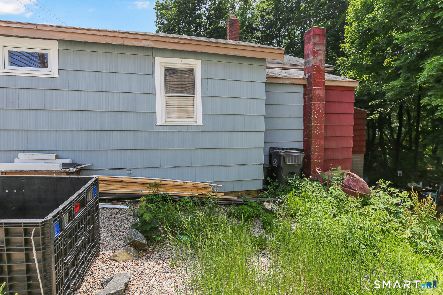 385 Putnam Pike
