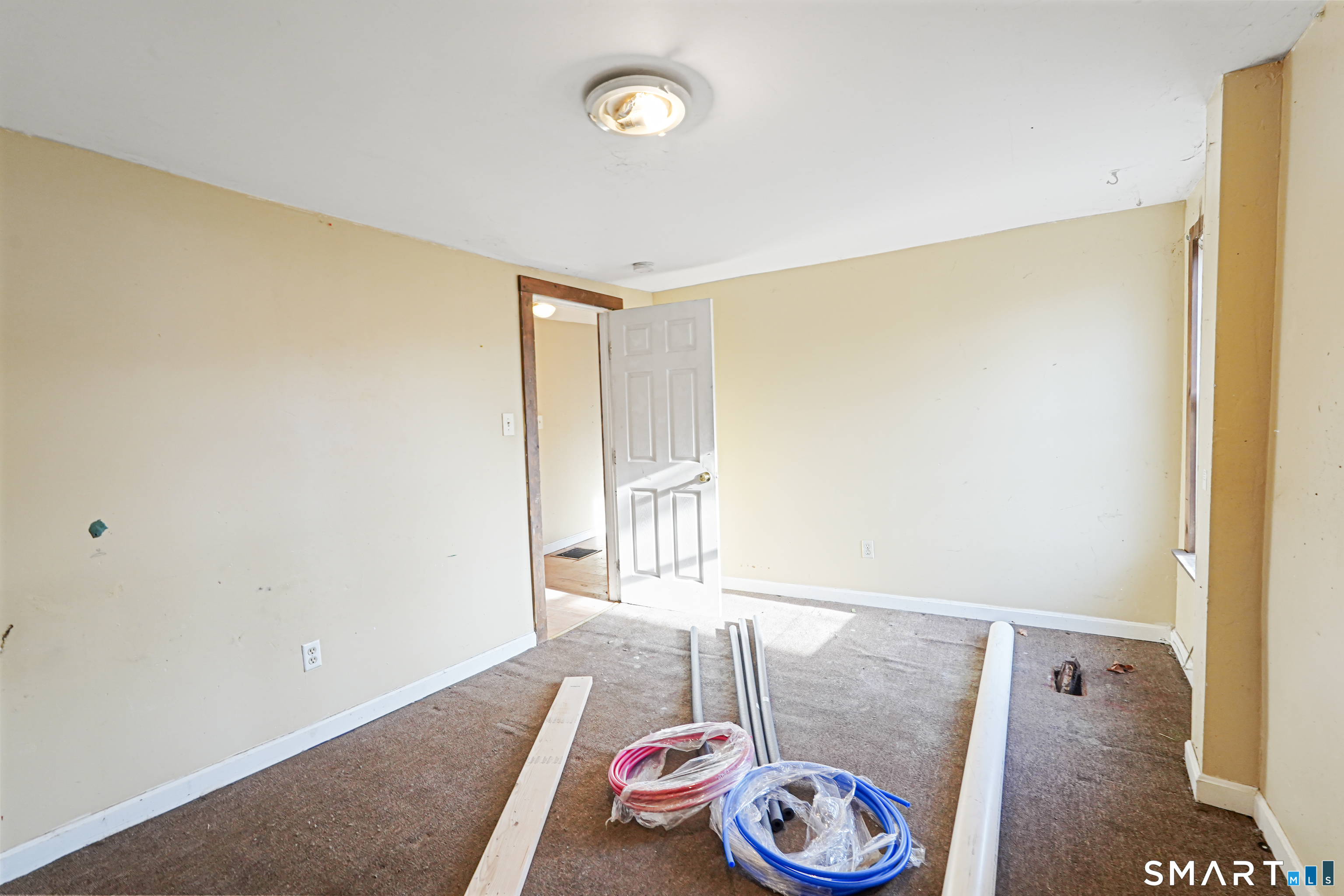 383 Putnam Pike