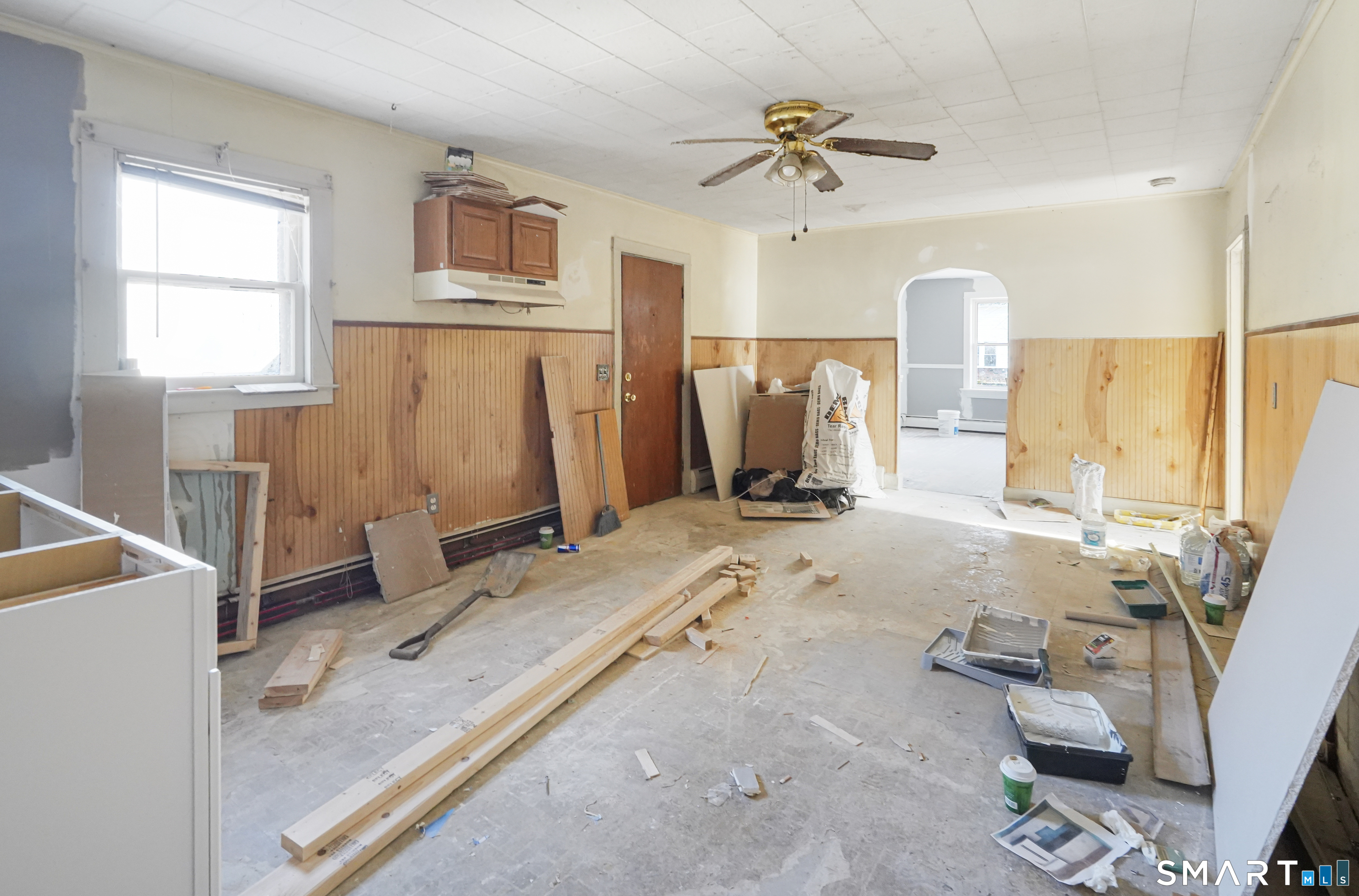 383 Putnam Pike