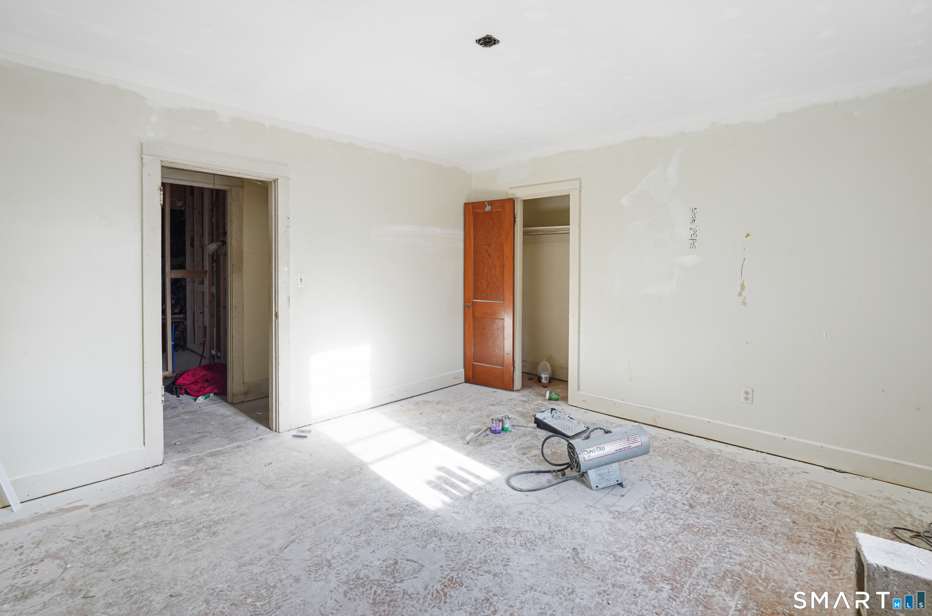383 Putnam Pike