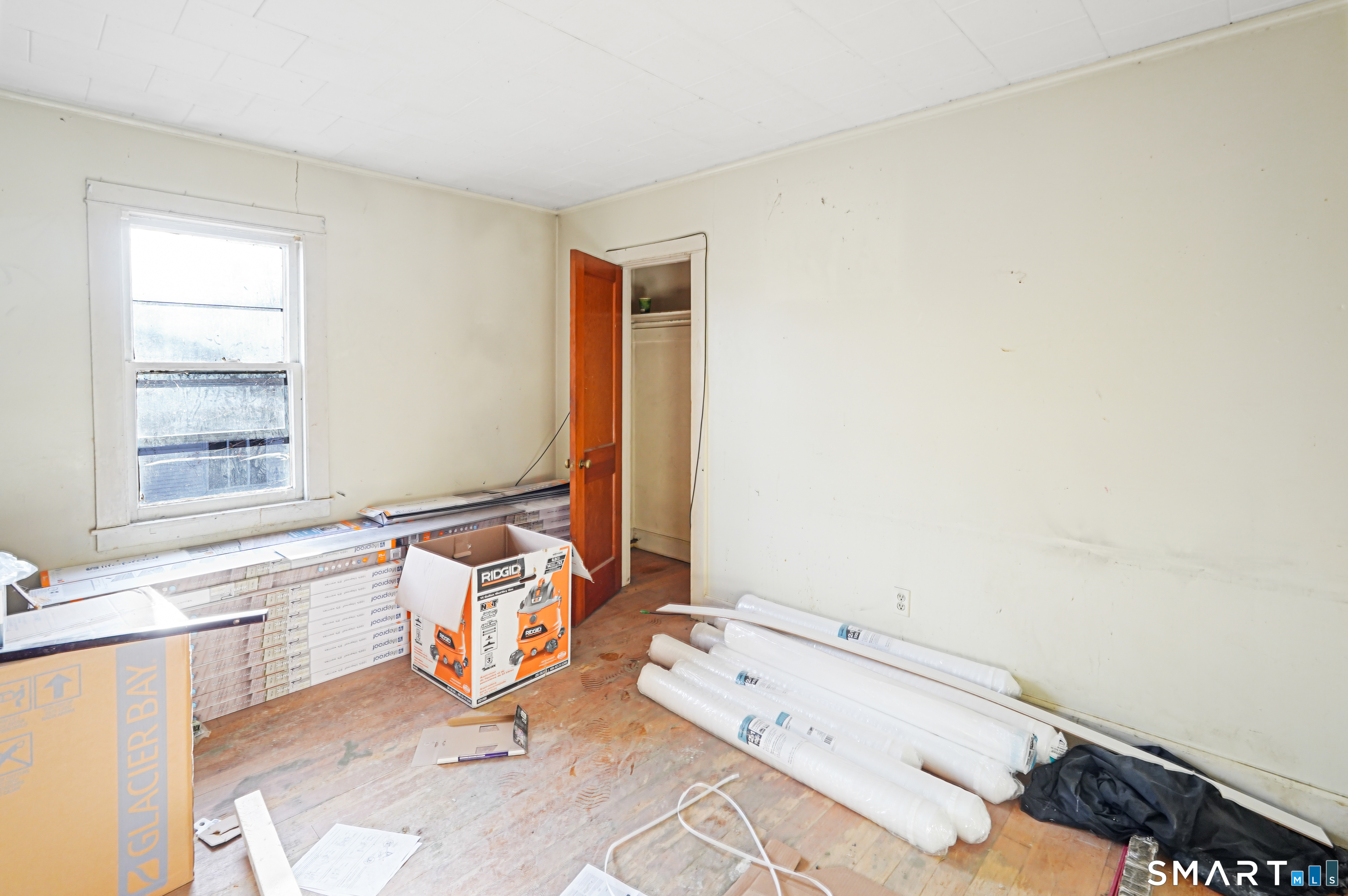 383 Putnam Pike