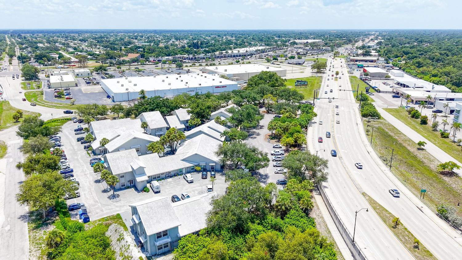 1515 TAMIAMI TRL S #2A