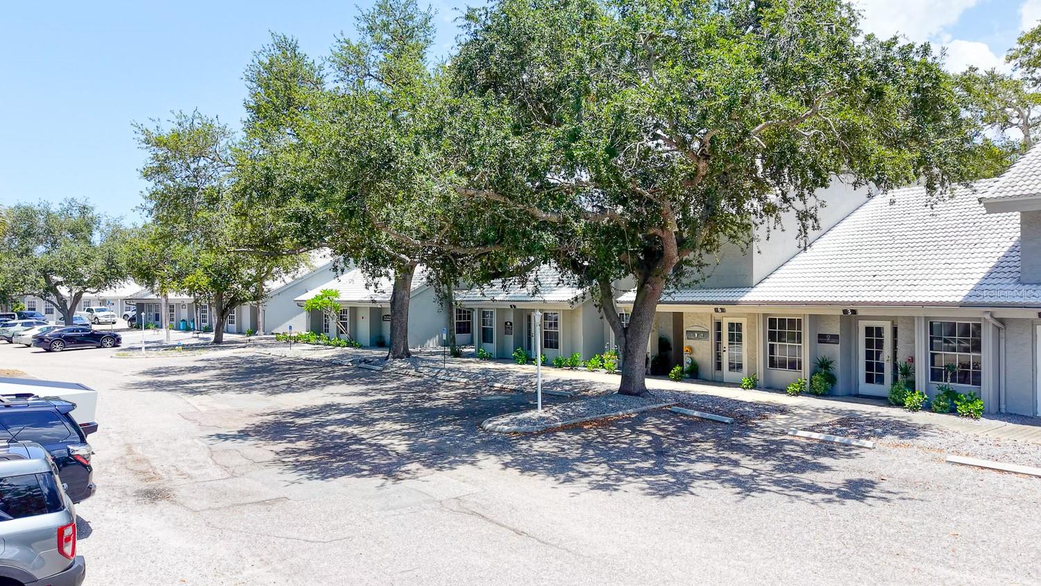 1515 TAMIAMI TRL S #2A