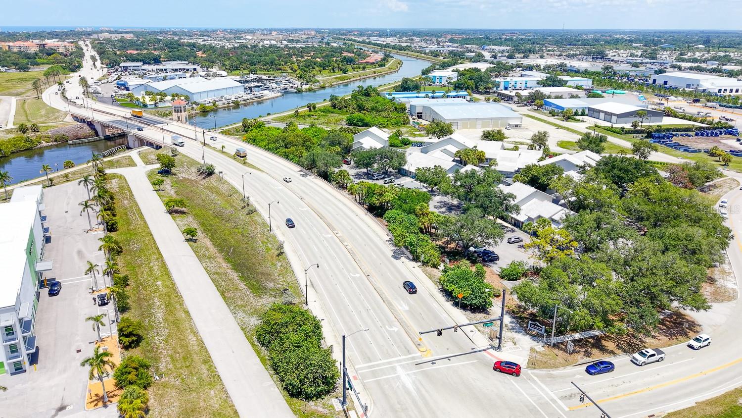 1515 TAMIAMI TRL S #2A