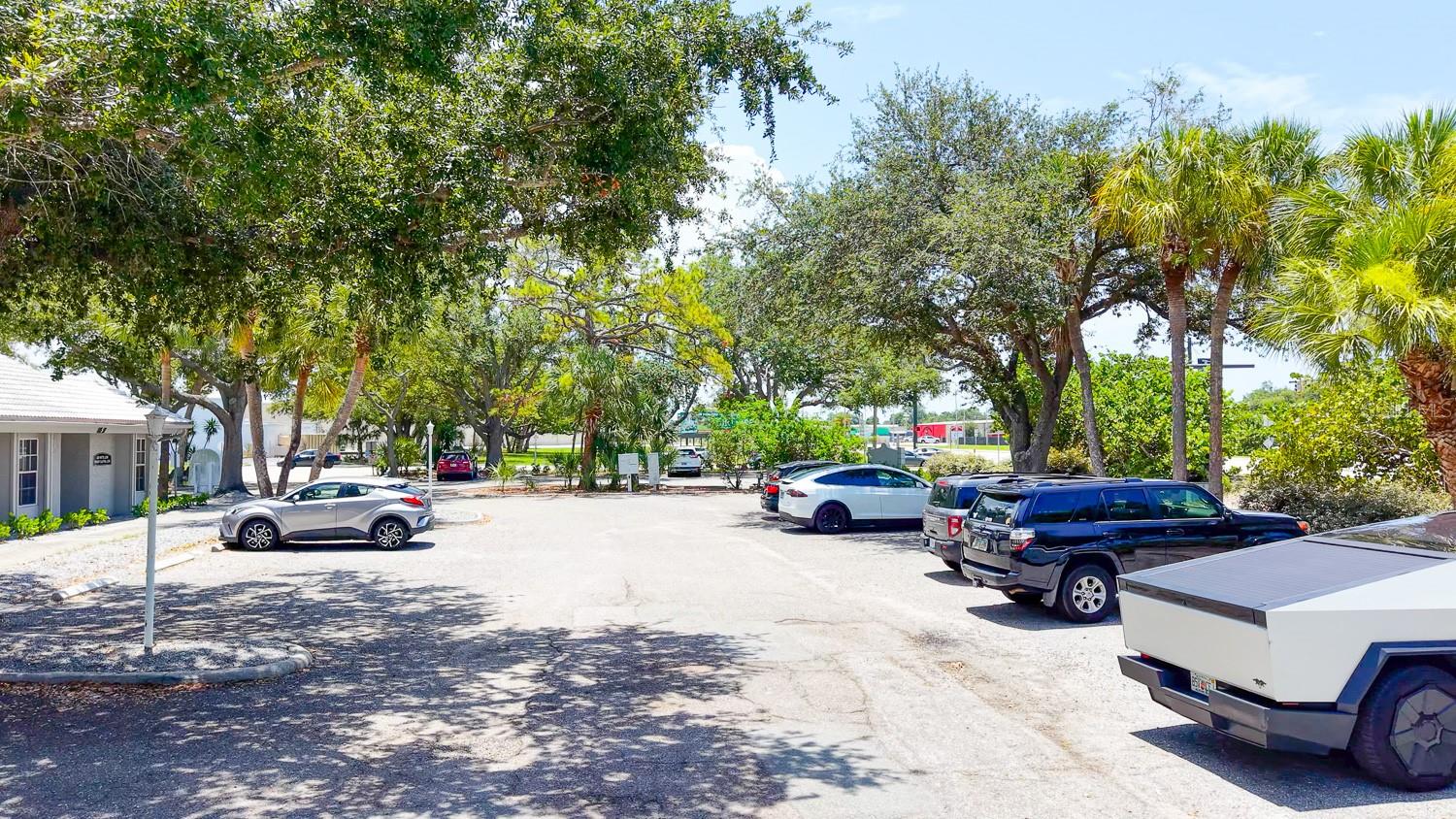 1515 TAMIAMI TRL S #2A