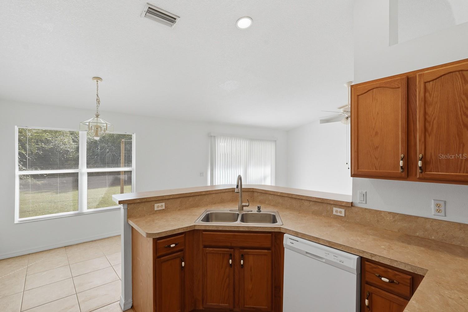 8373 OCTAVIUS AVE