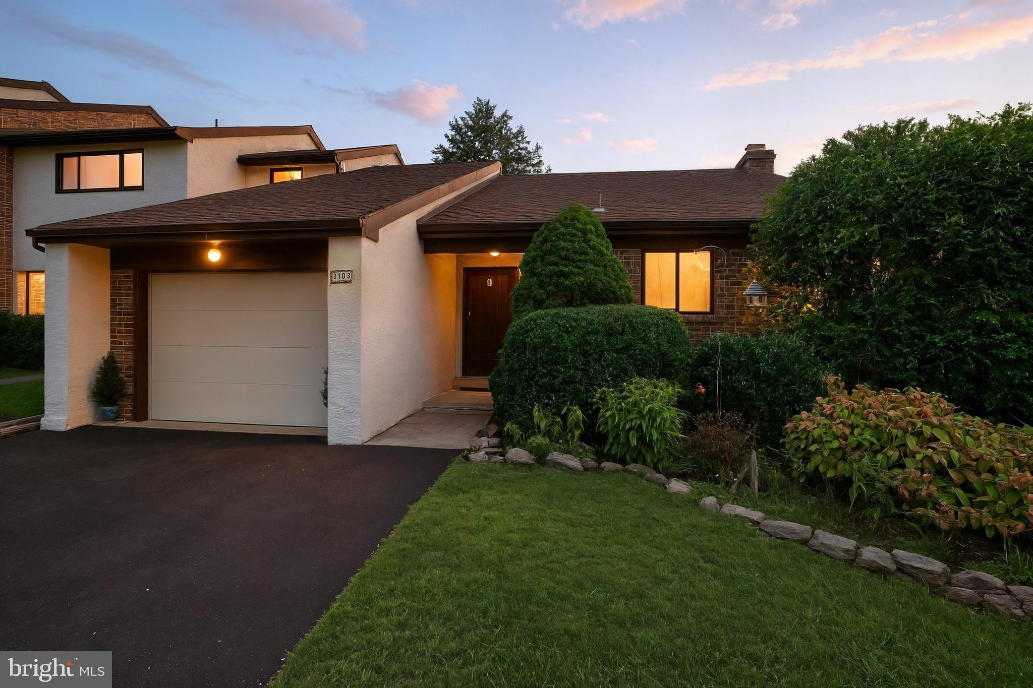 3103 ADAMS WAY
