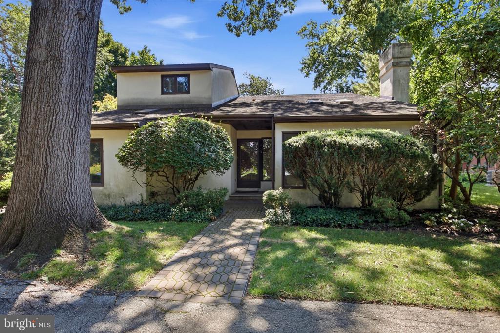 45 LLANFAIR CIRCLE