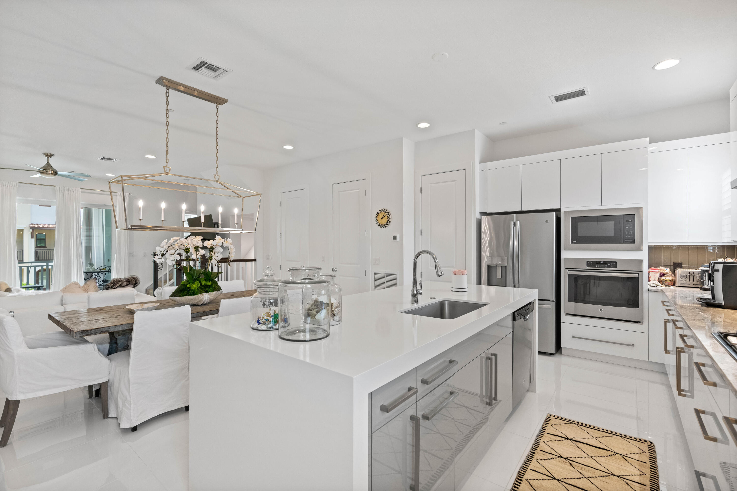 3024 Franklin Place