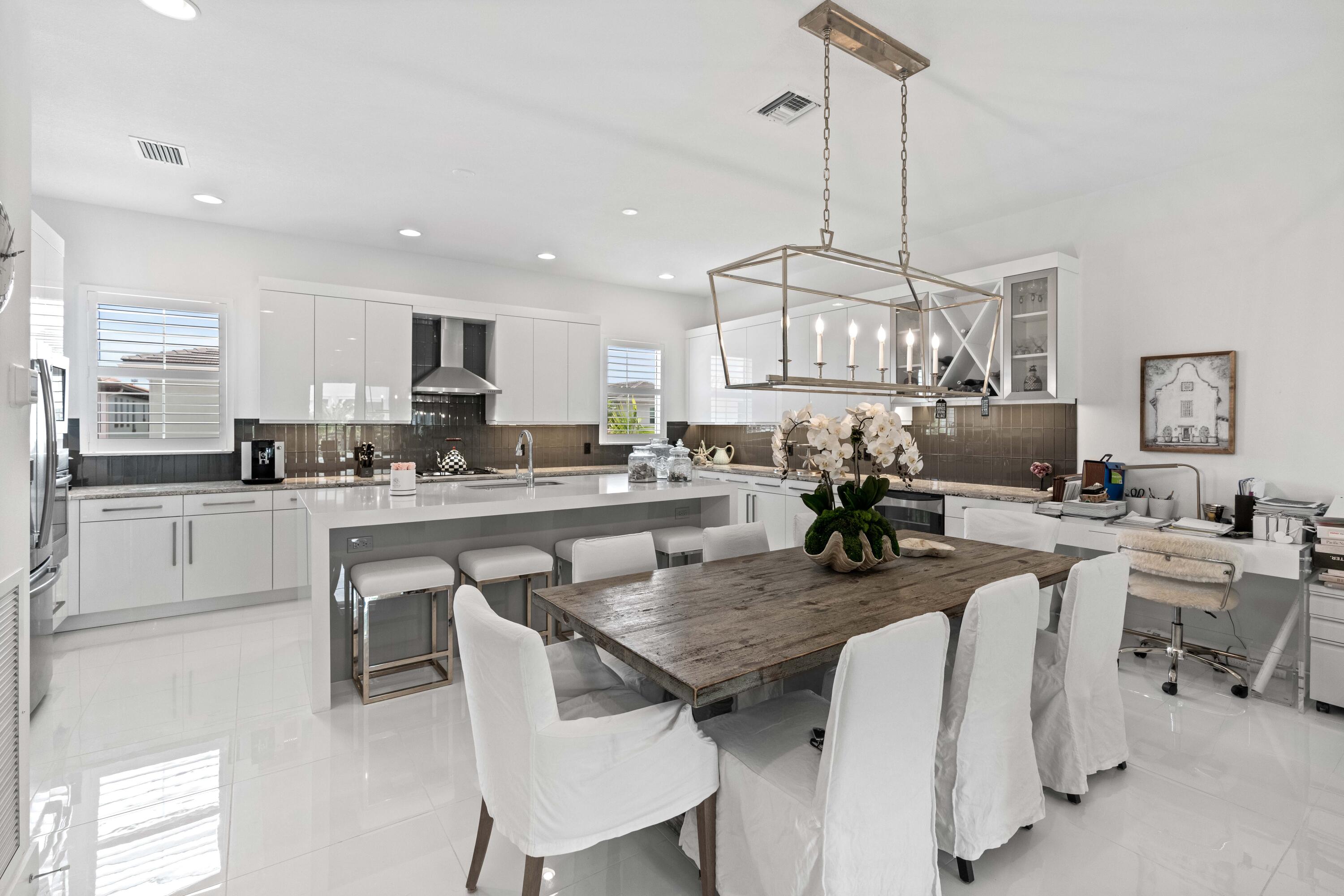 3024 Franklin Place