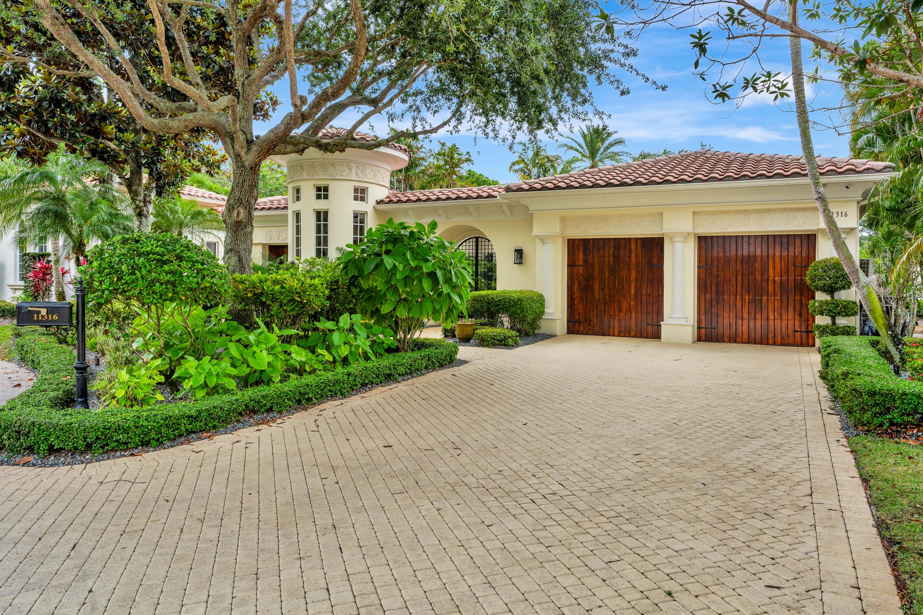 11316 Caladium Lane