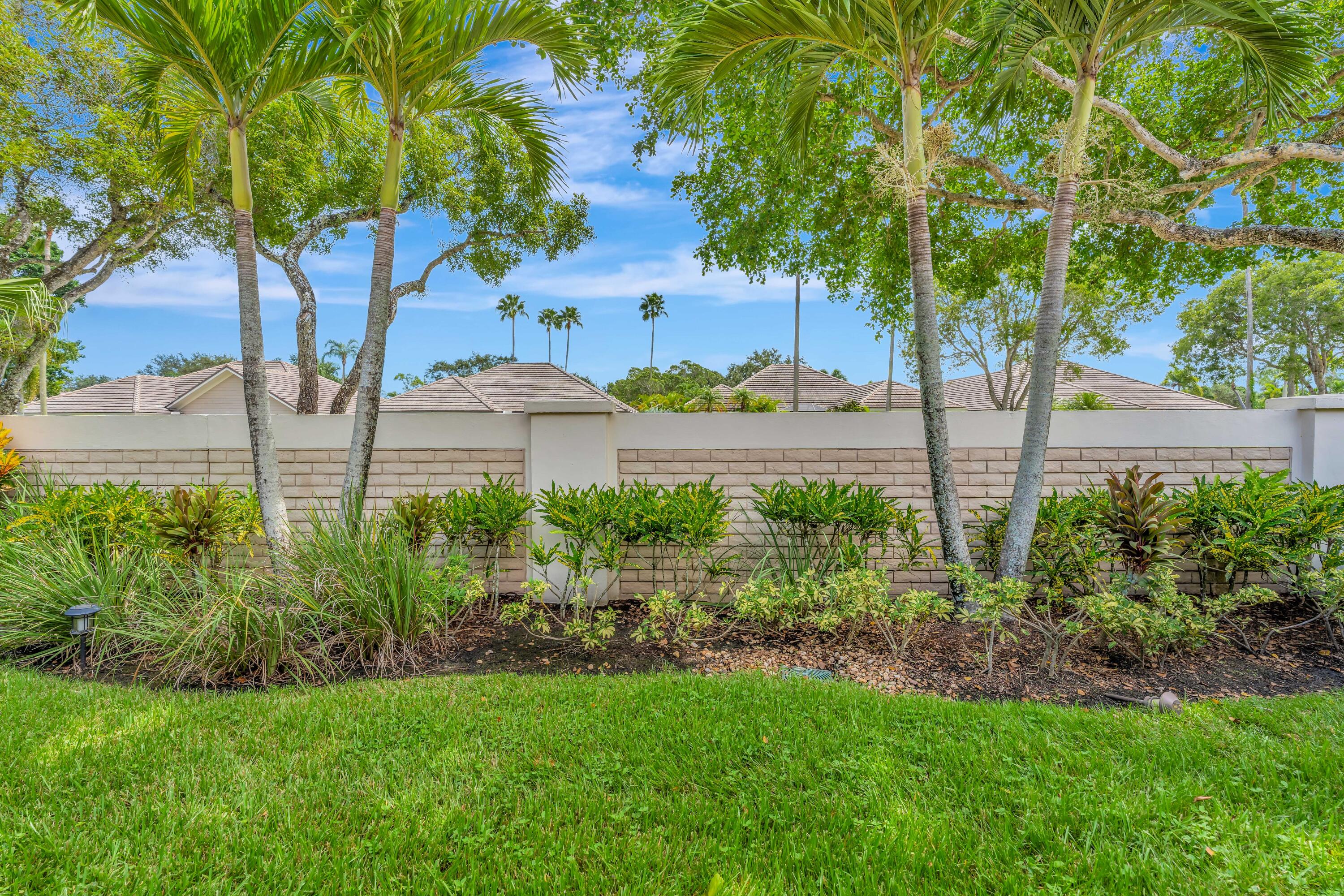 204 Sabal Palm Lane